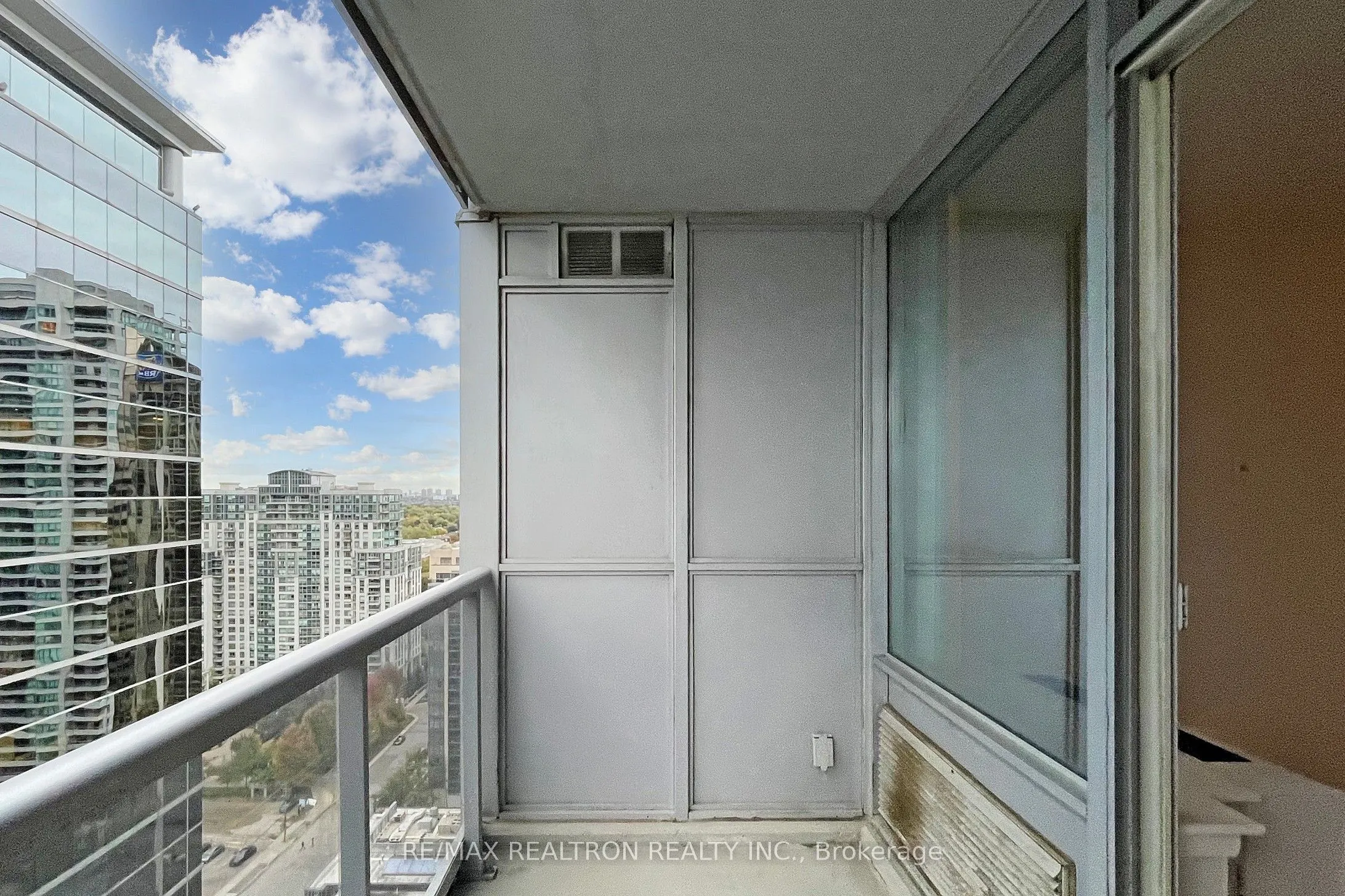 4978 Yonge Street, #2711