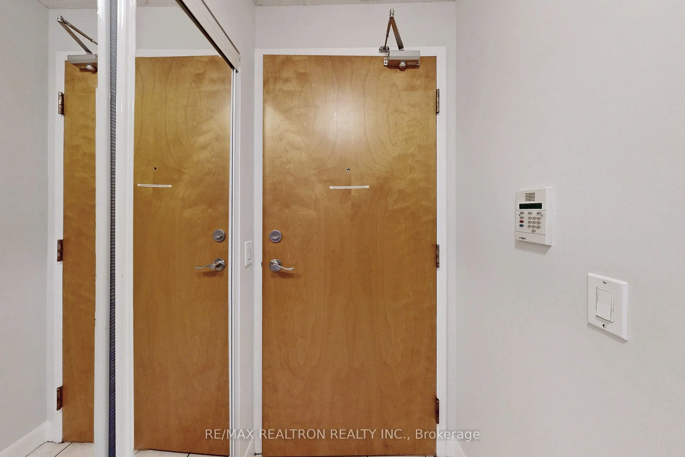 4978 Yonge Street, #2711