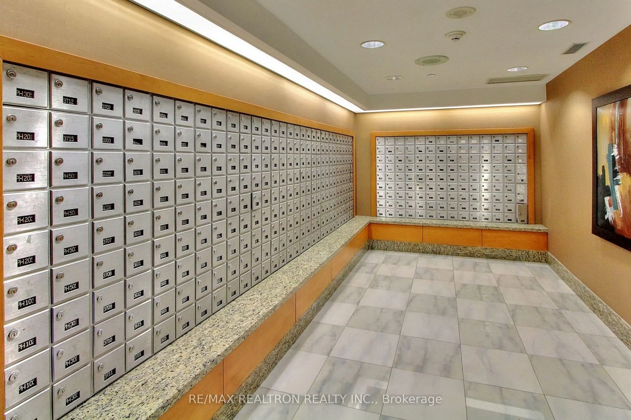 4978 Yonge Street, #2711
