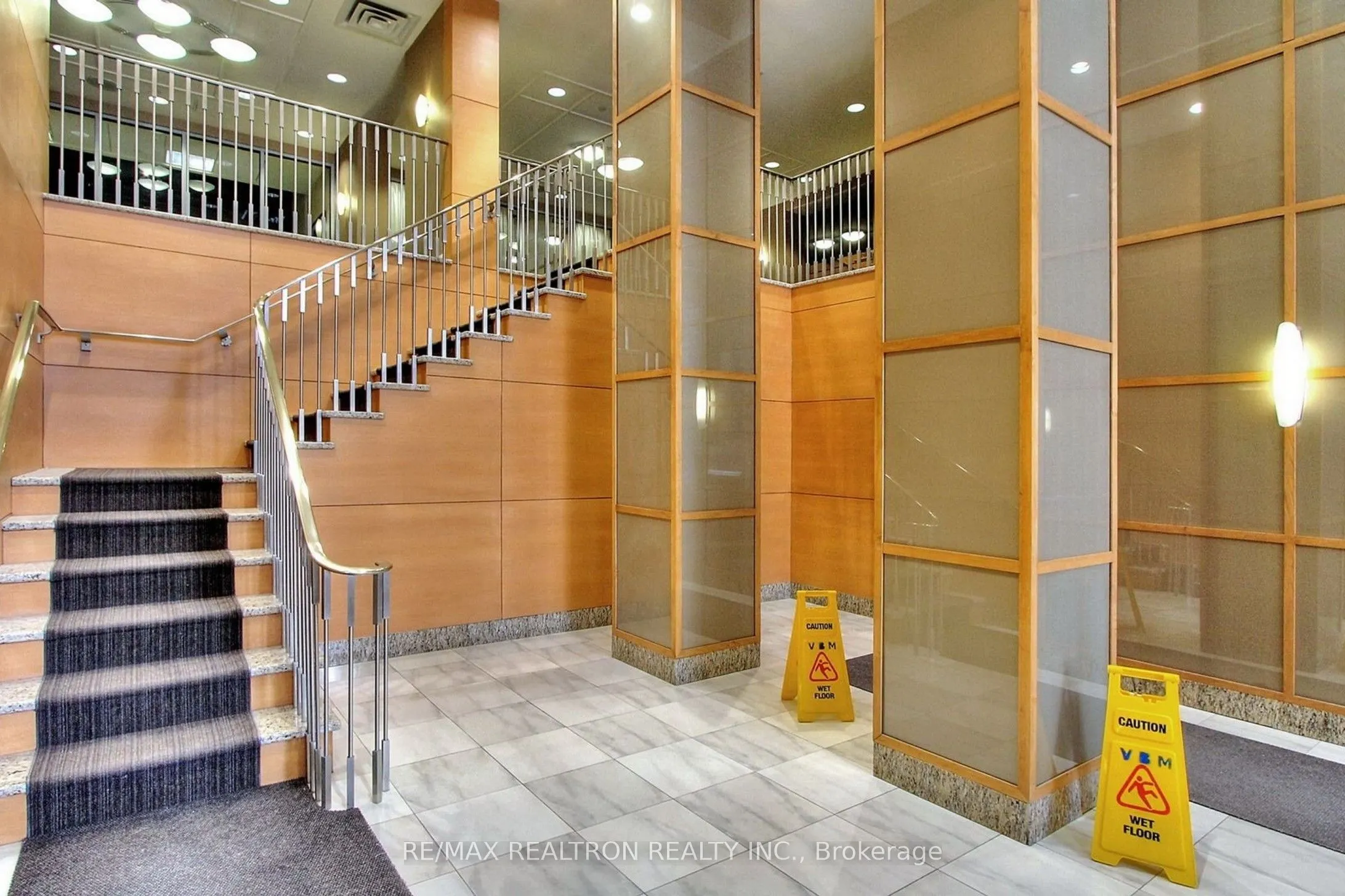 4978 Yonge Street, #2711