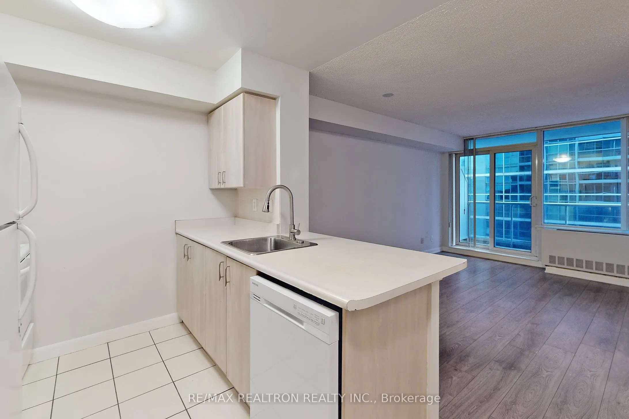 4978 Yonge Street, #2711