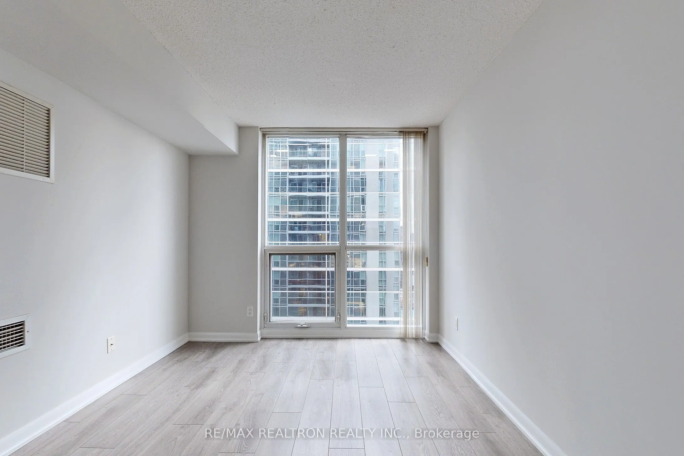 4978 Yonge Street, #2711