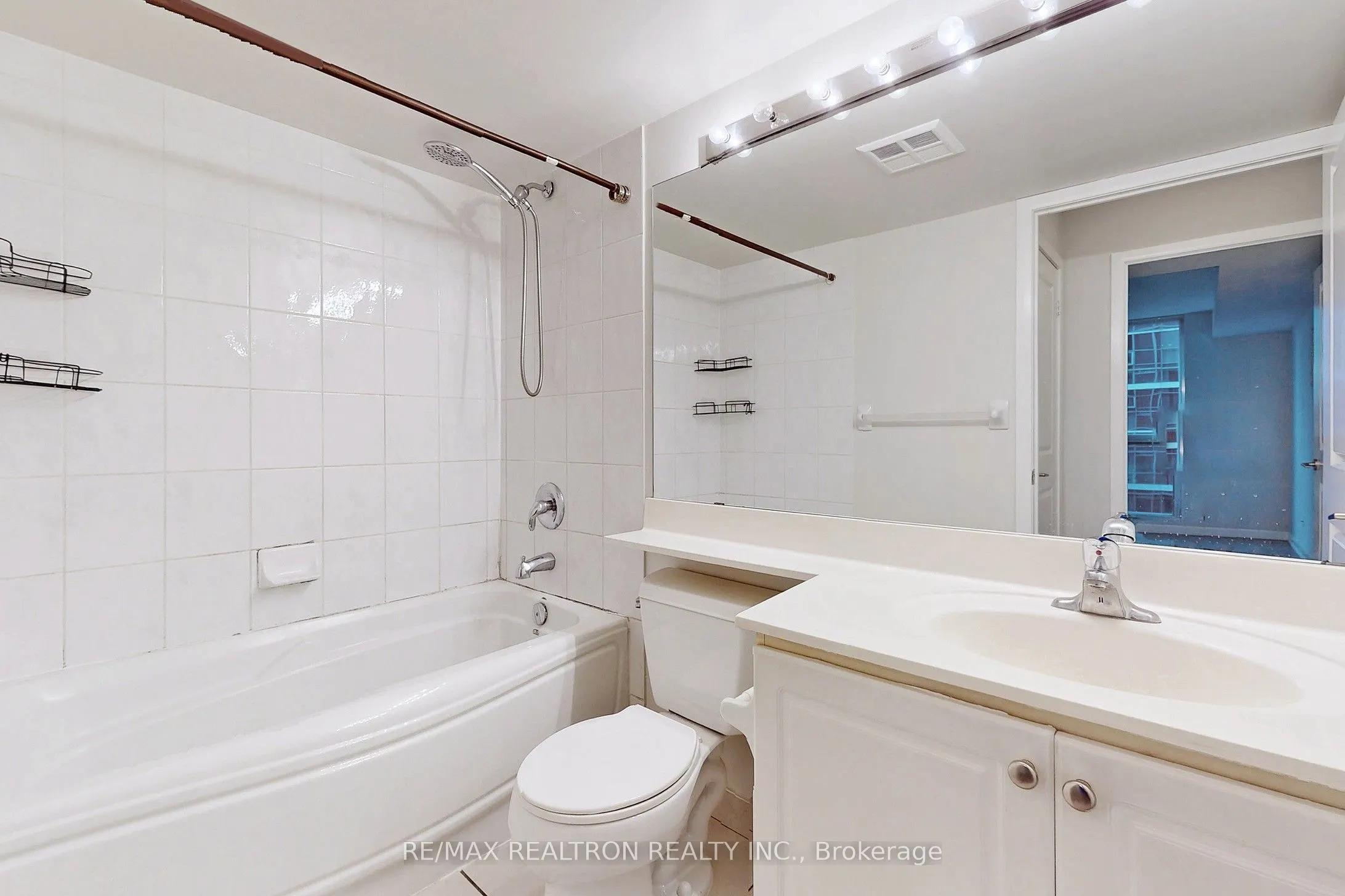 4978 Yonge Street, #2711