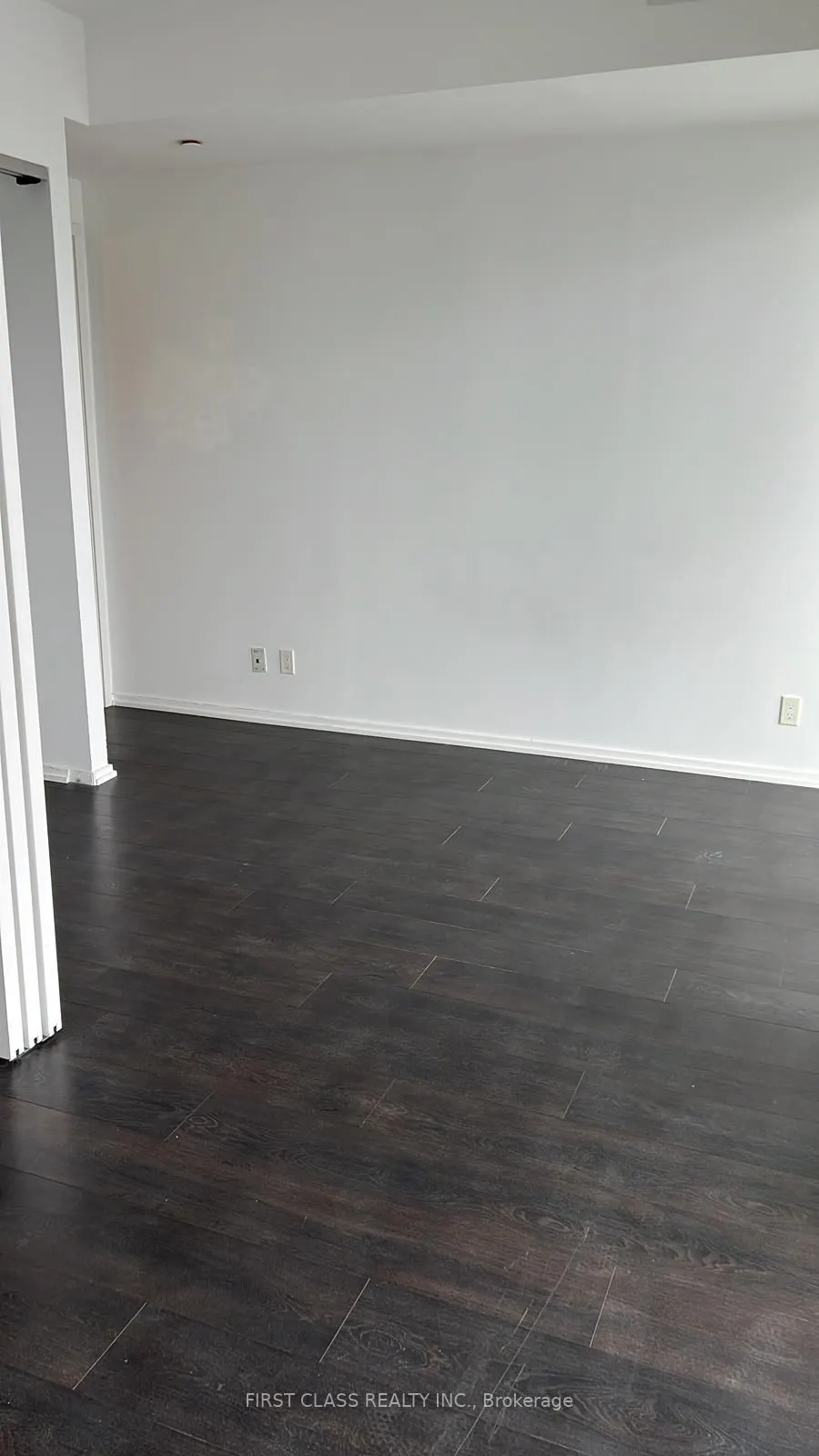 125 Peter Street, #2713
