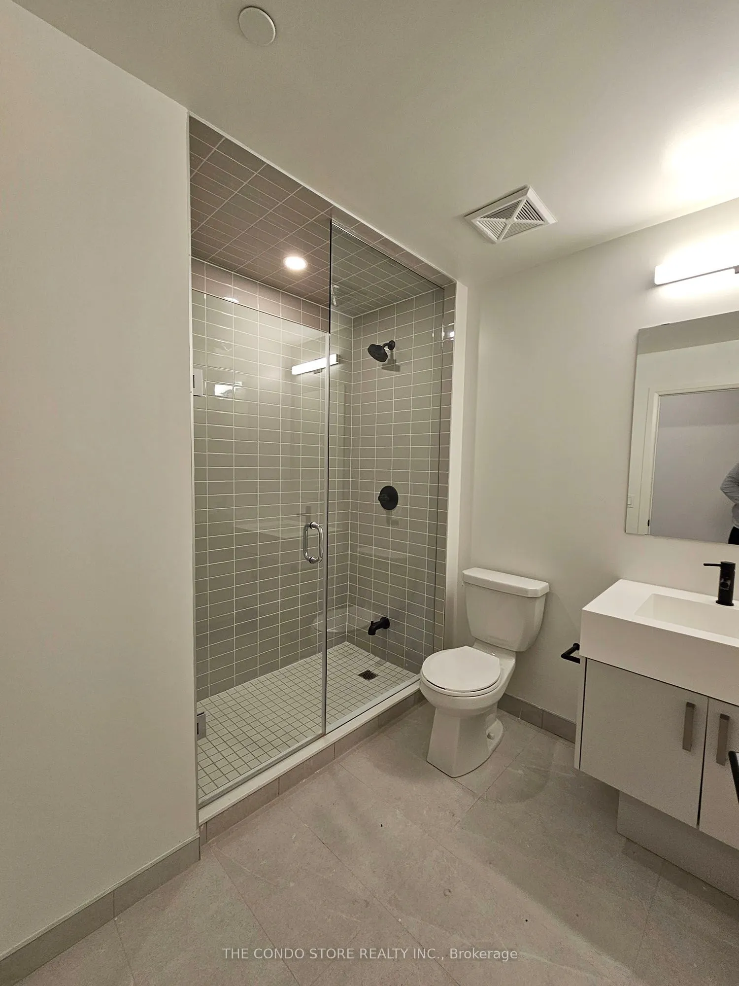 280 Dundas Street W, #804