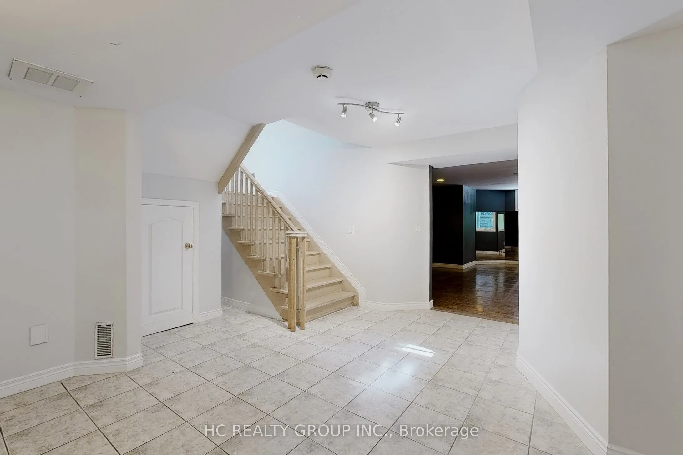 348 Greenfield Avenue
