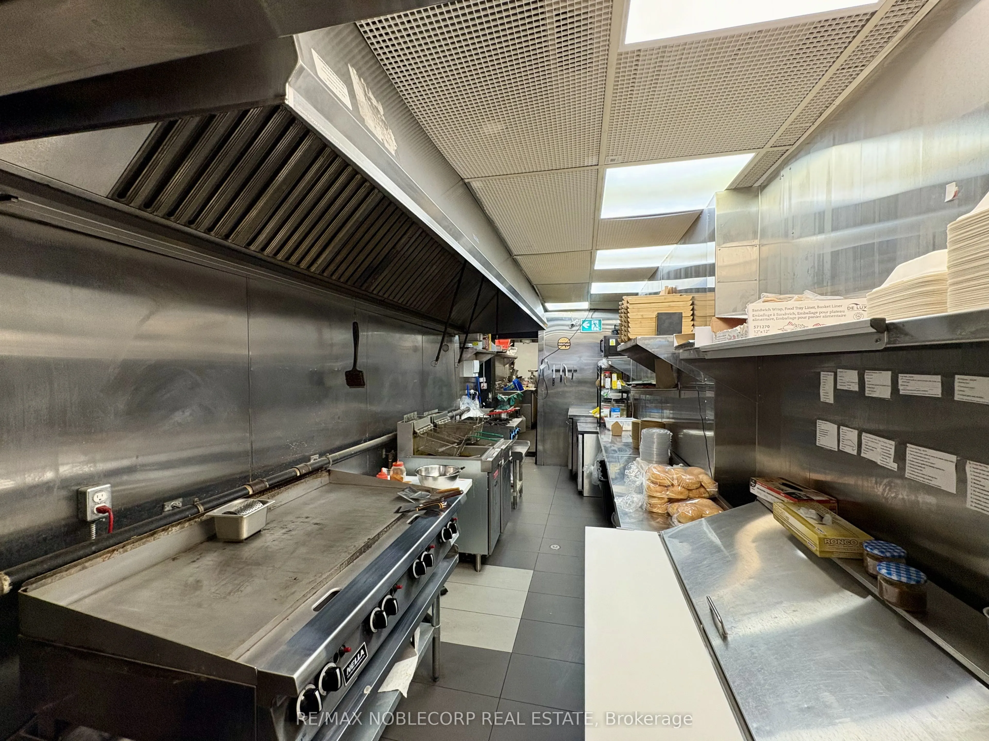 671 Queen Street W