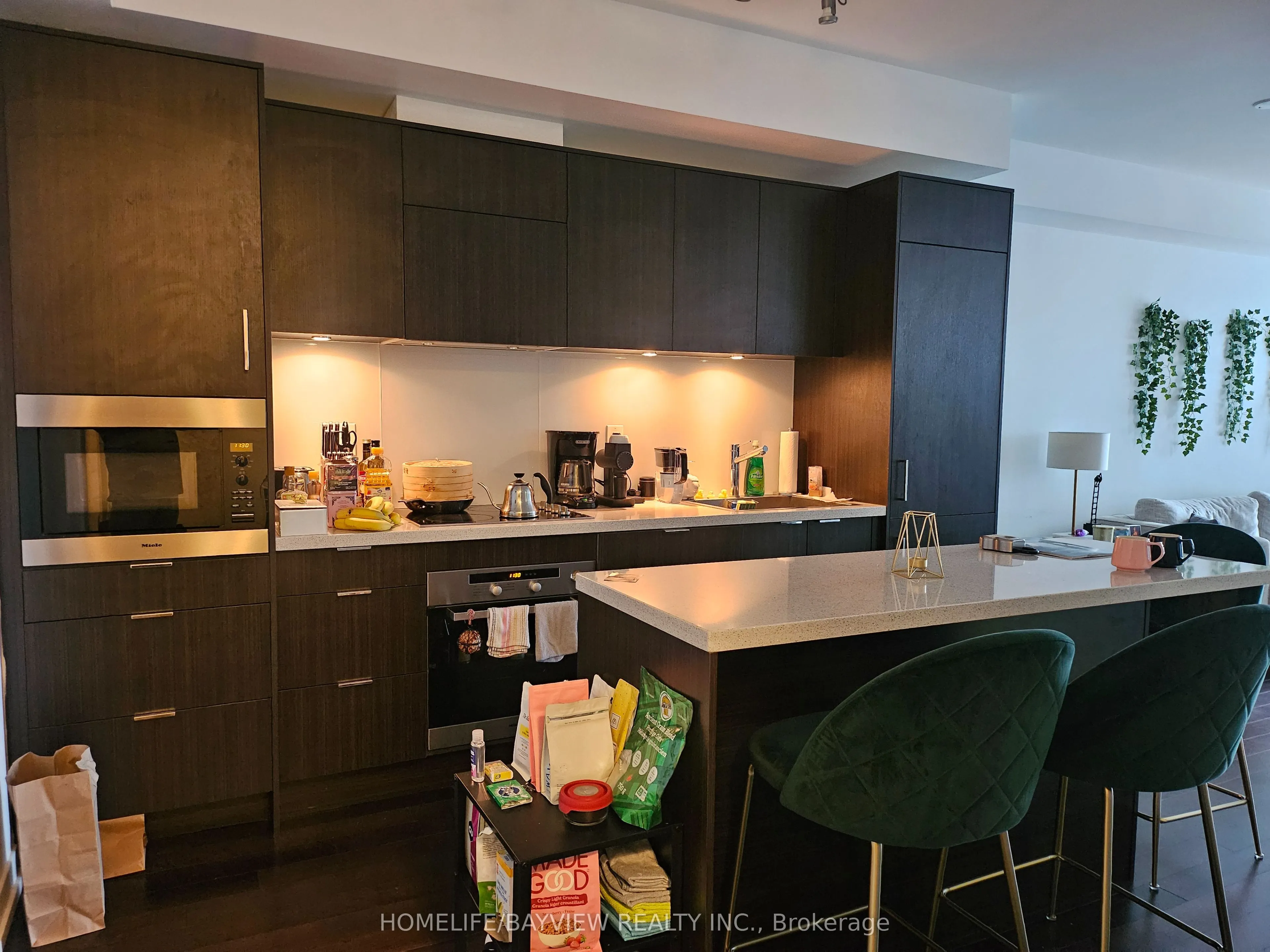 21 Widmer Street, #1810