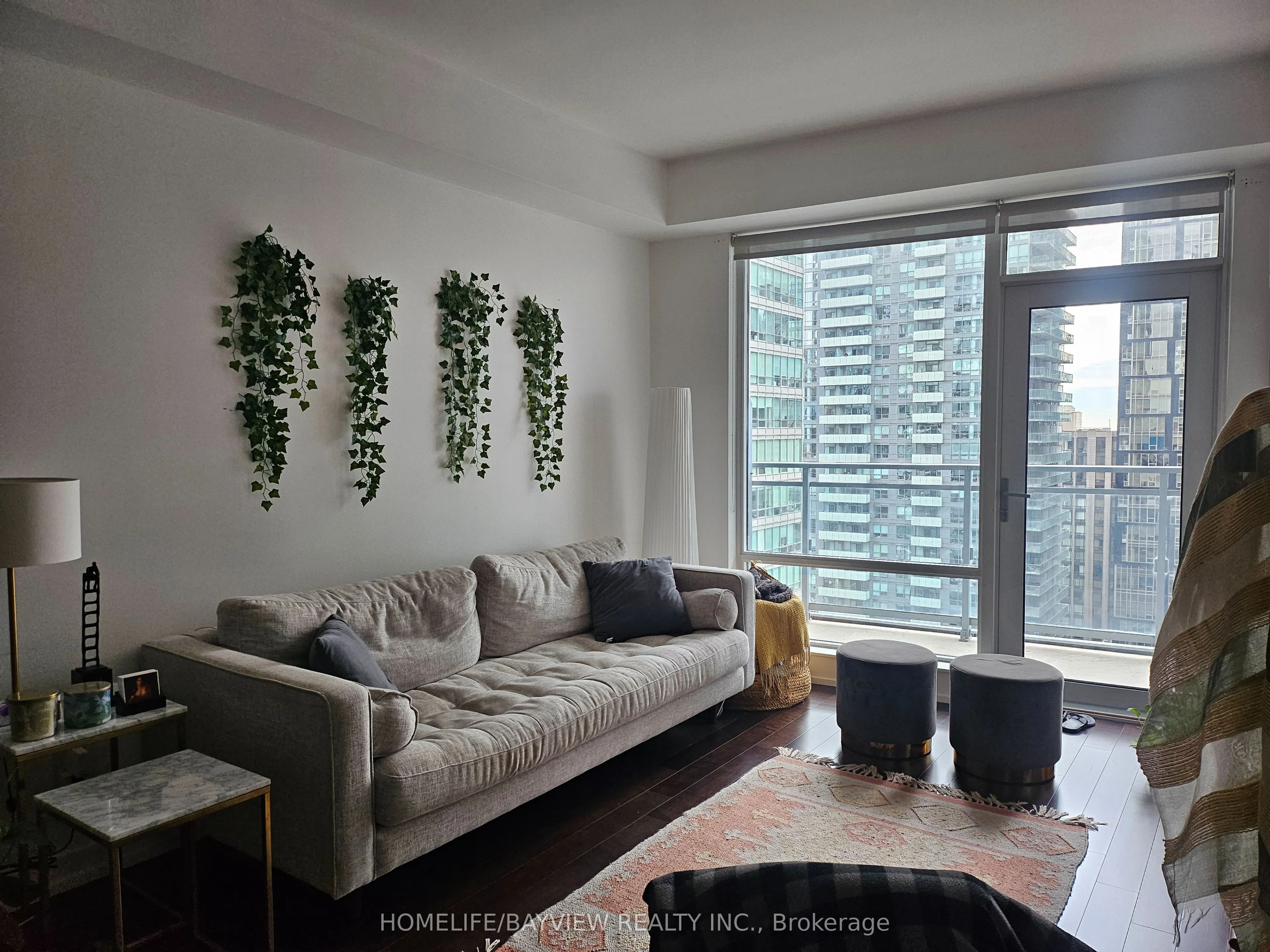 21 Widmer Street, #1810