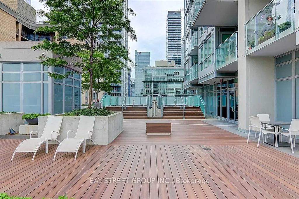199 Richmond Street W, #203