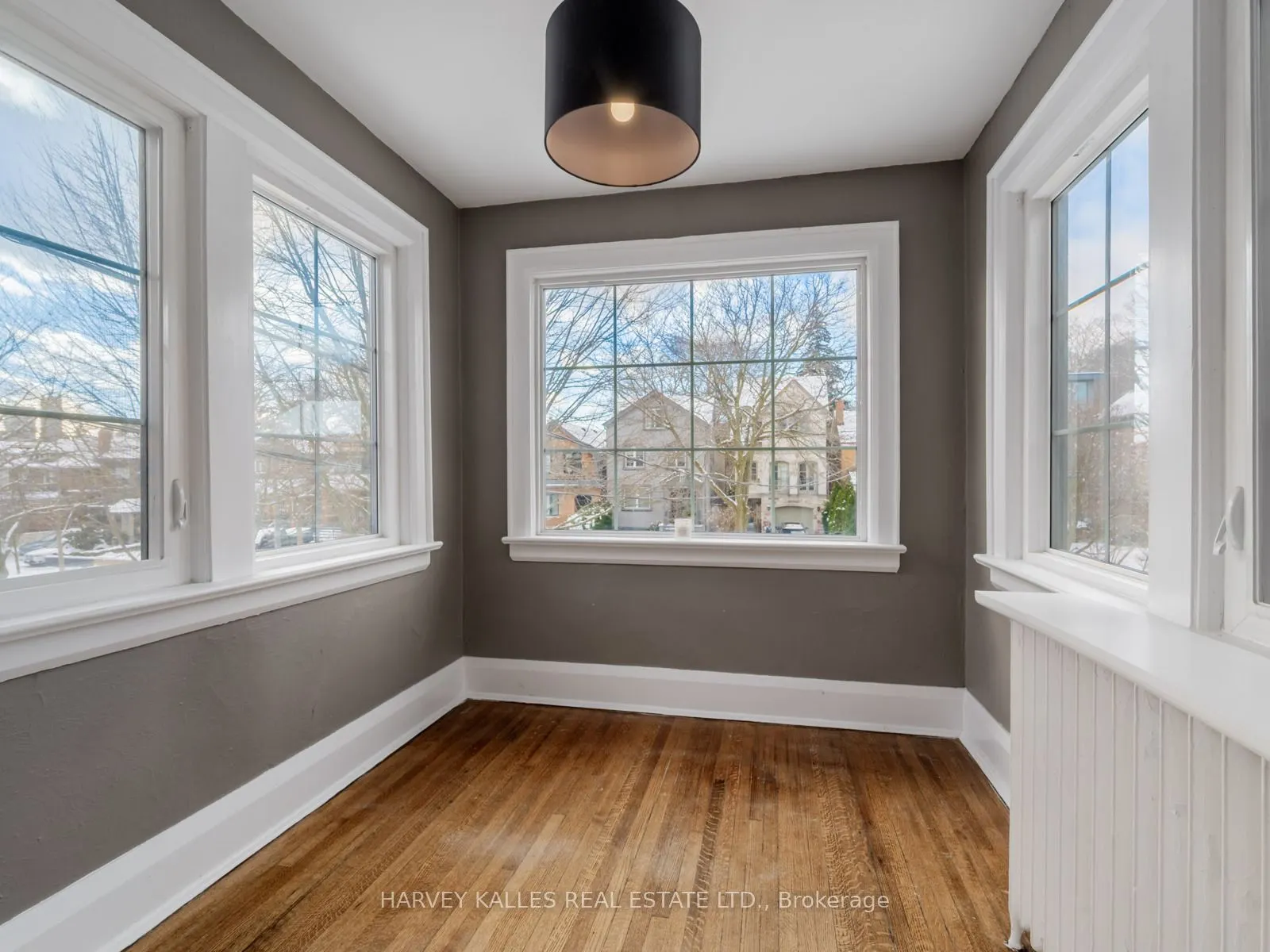 39 Standish Avenue