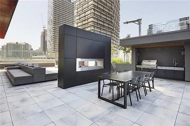 318 Richmond Street W, #3804