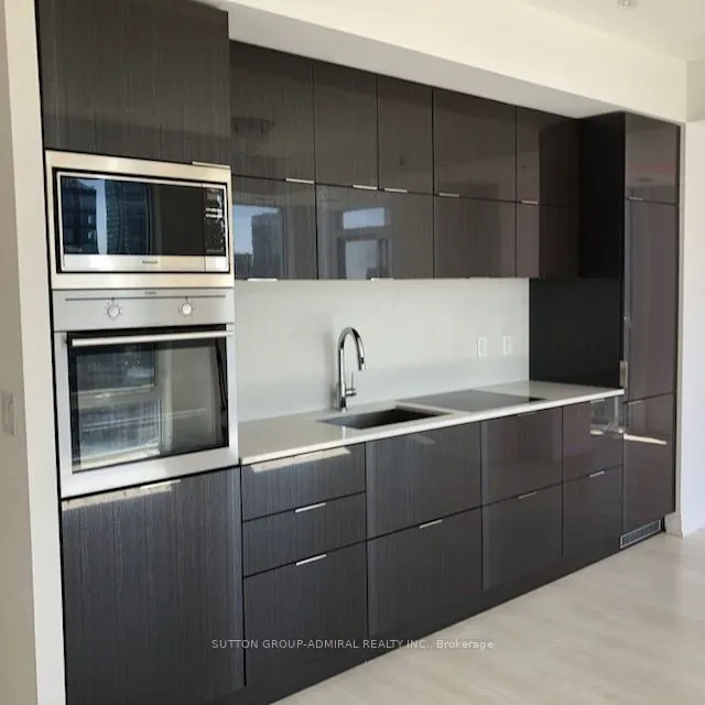 318 Richmond Street W, #3804