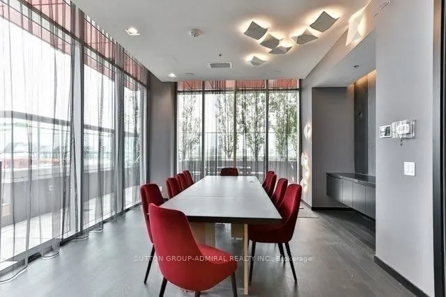 318 Richmond Street W, #3804