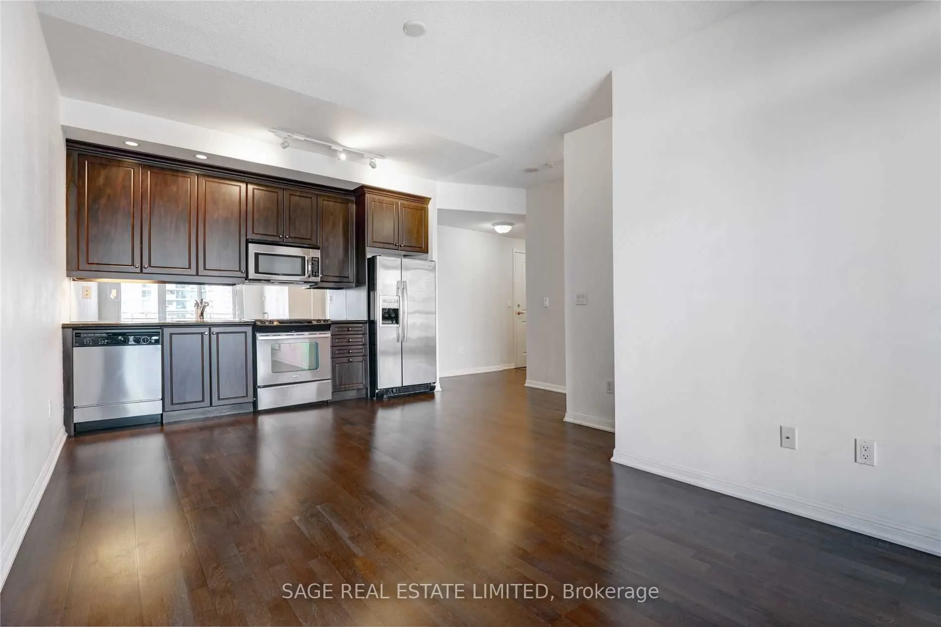 21 Grand Magazine Street, #1609
