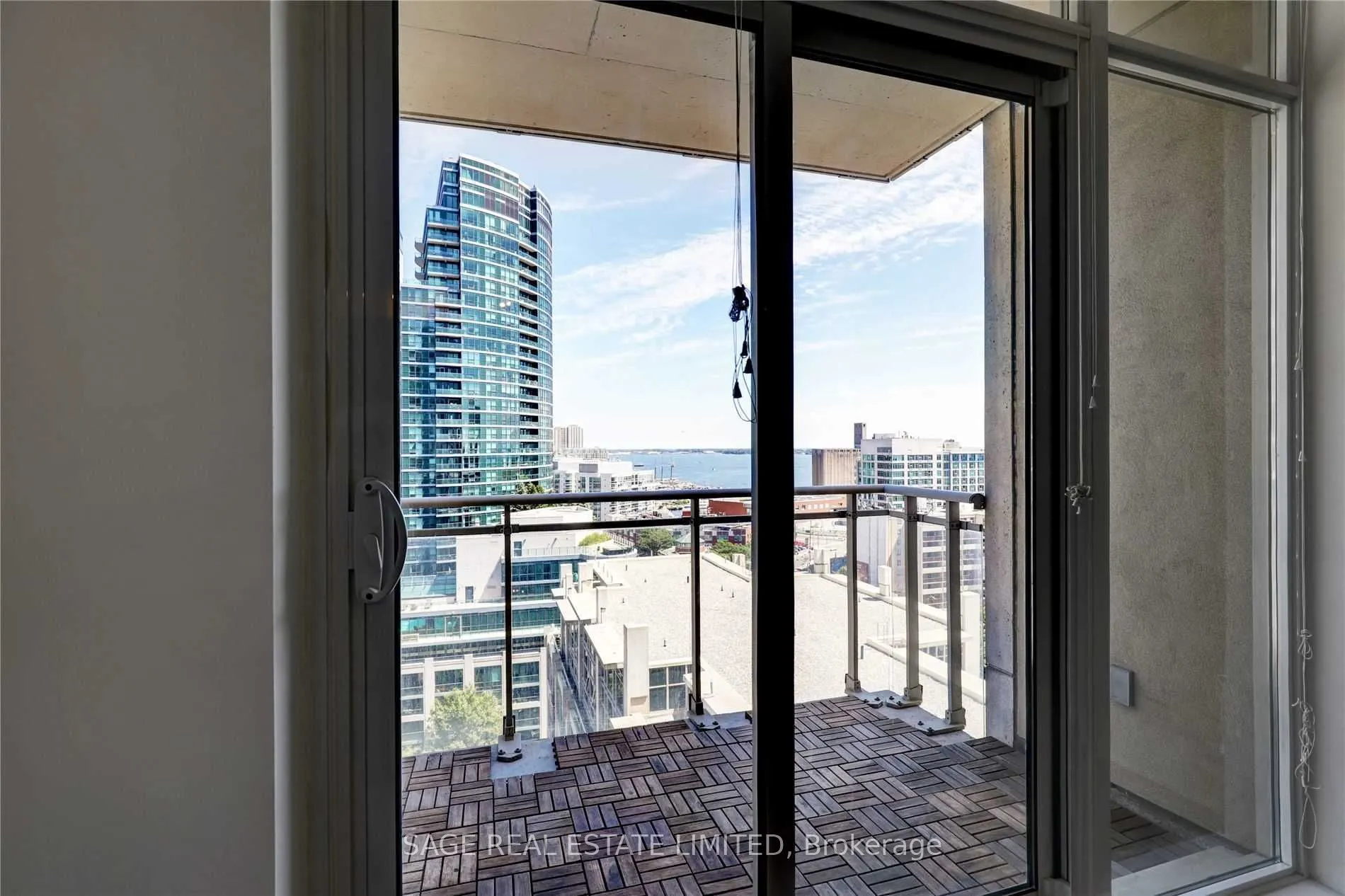 21 Grand Magazine Street, #1609