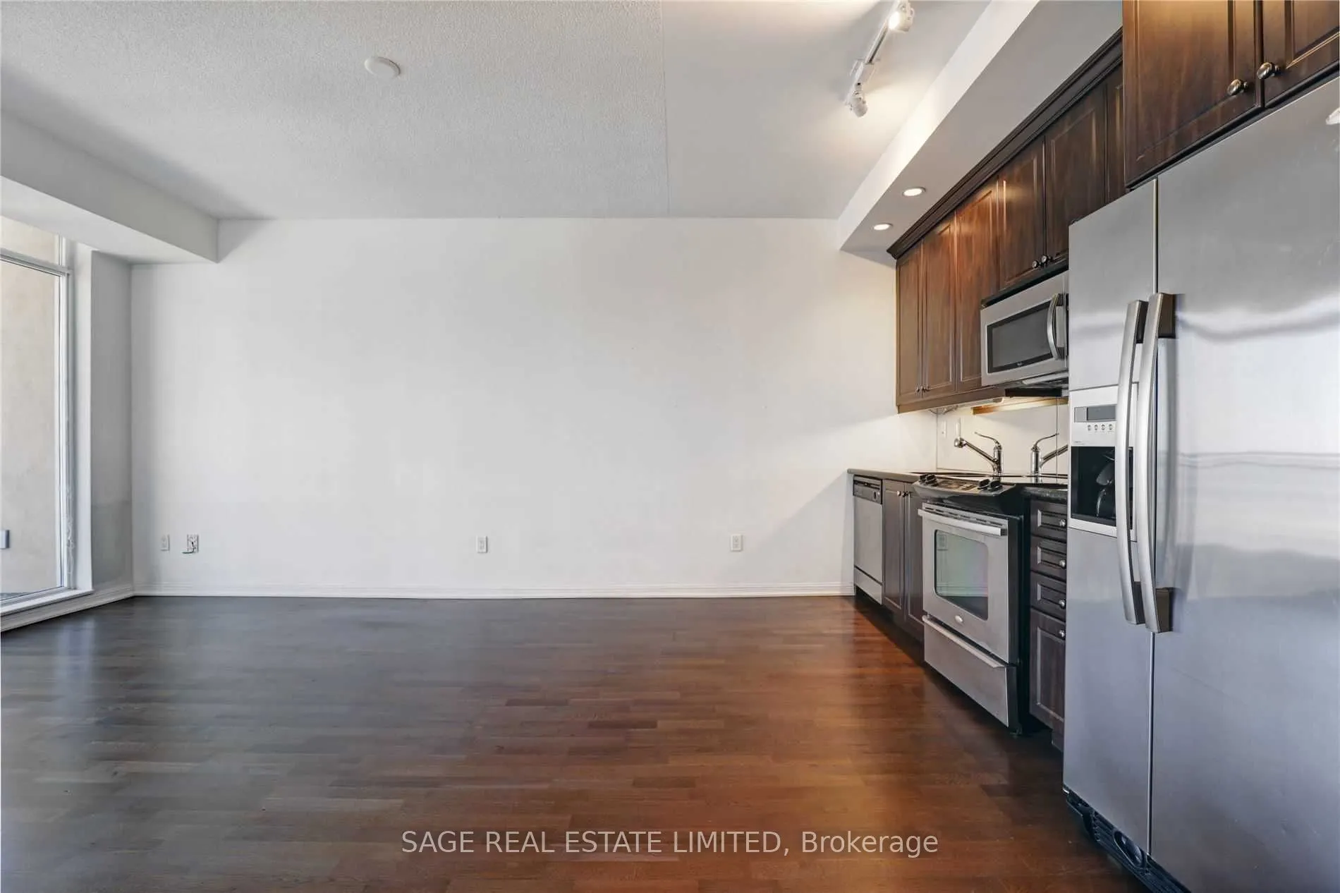 21 Grand Magazine Street, #1609