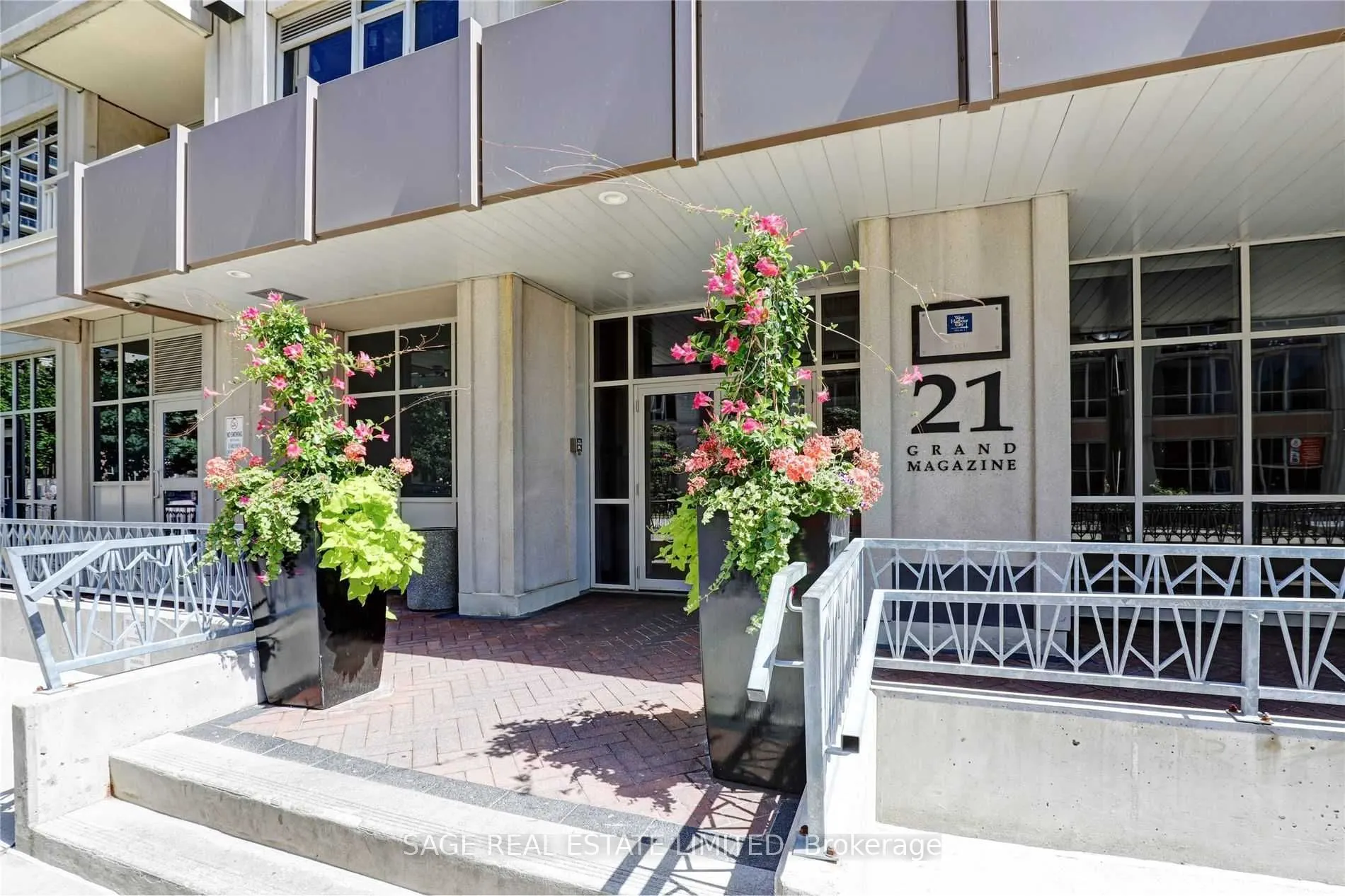 21 Grand Magazine Street, #1609