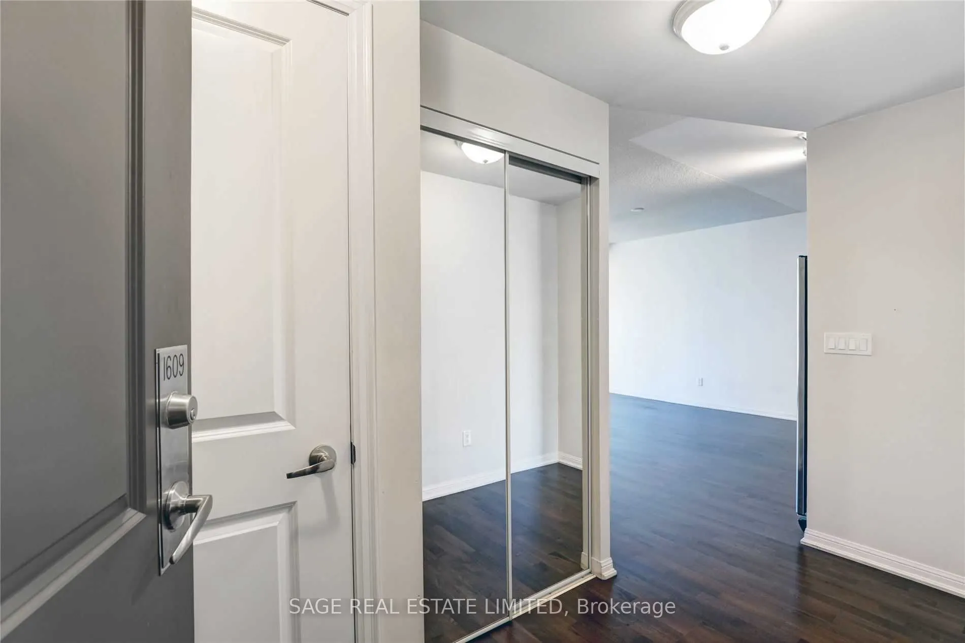 21 Grand Magazine Street, #1609