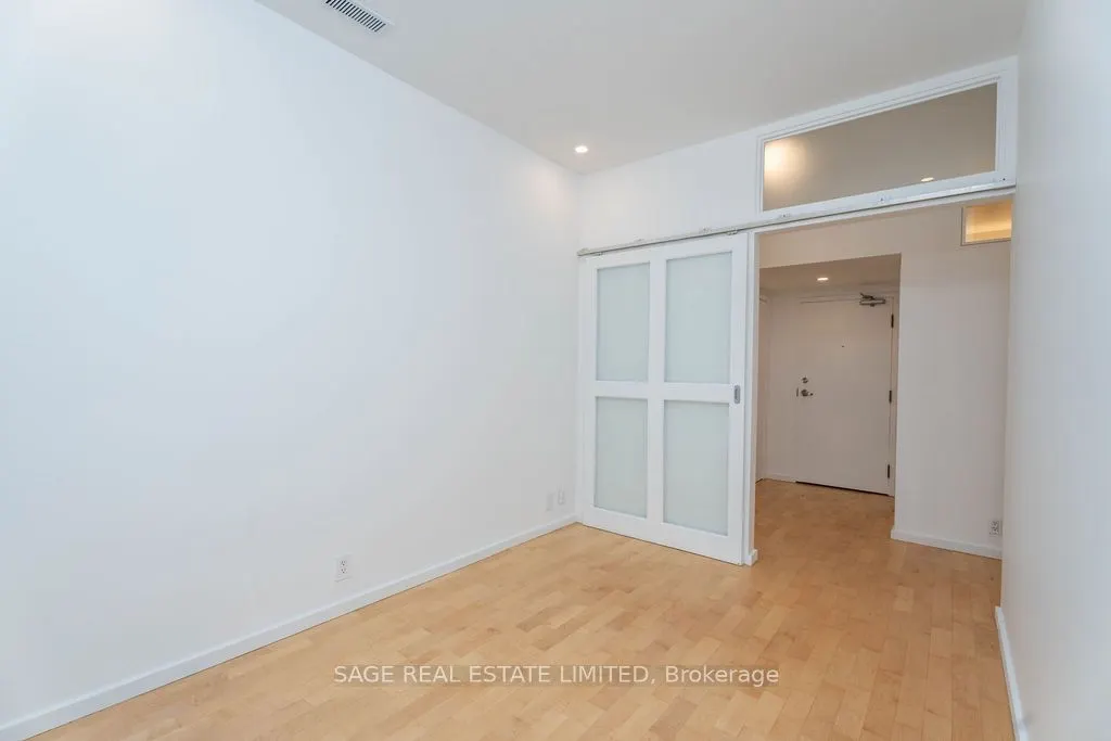 34 Claremont Street, #104