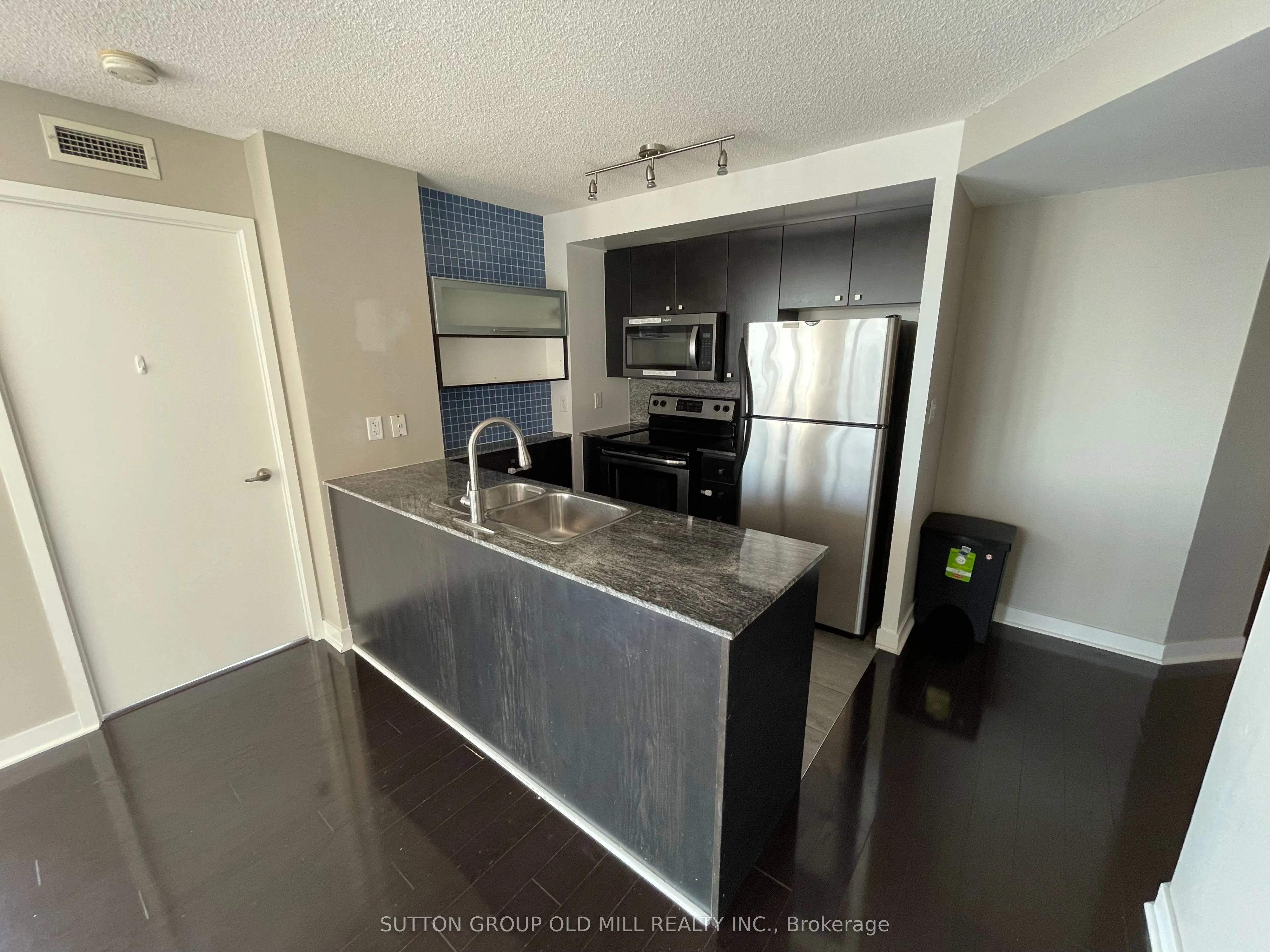 11 Brunel Court, #3610