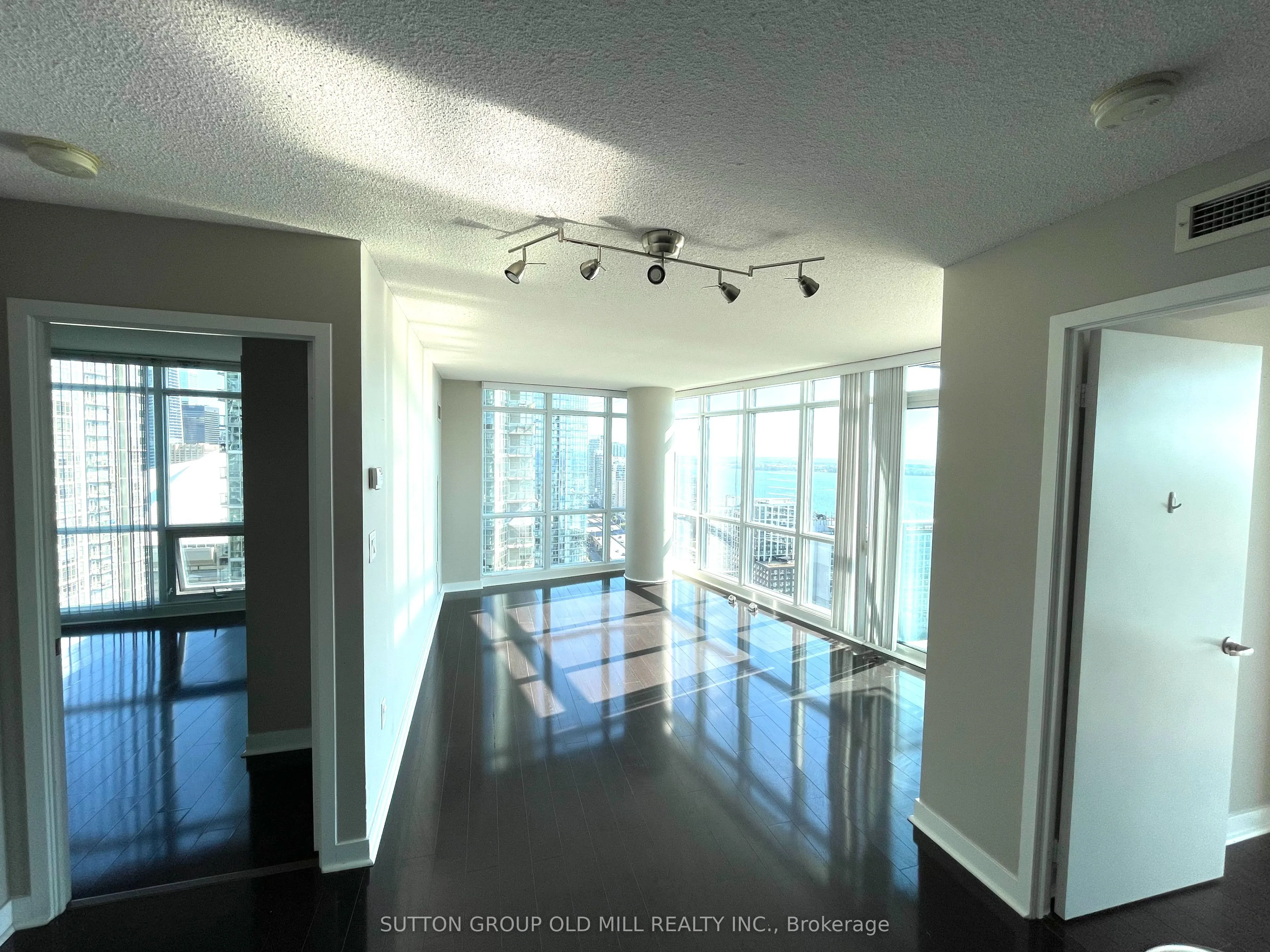 11 Brunel Court, #3610