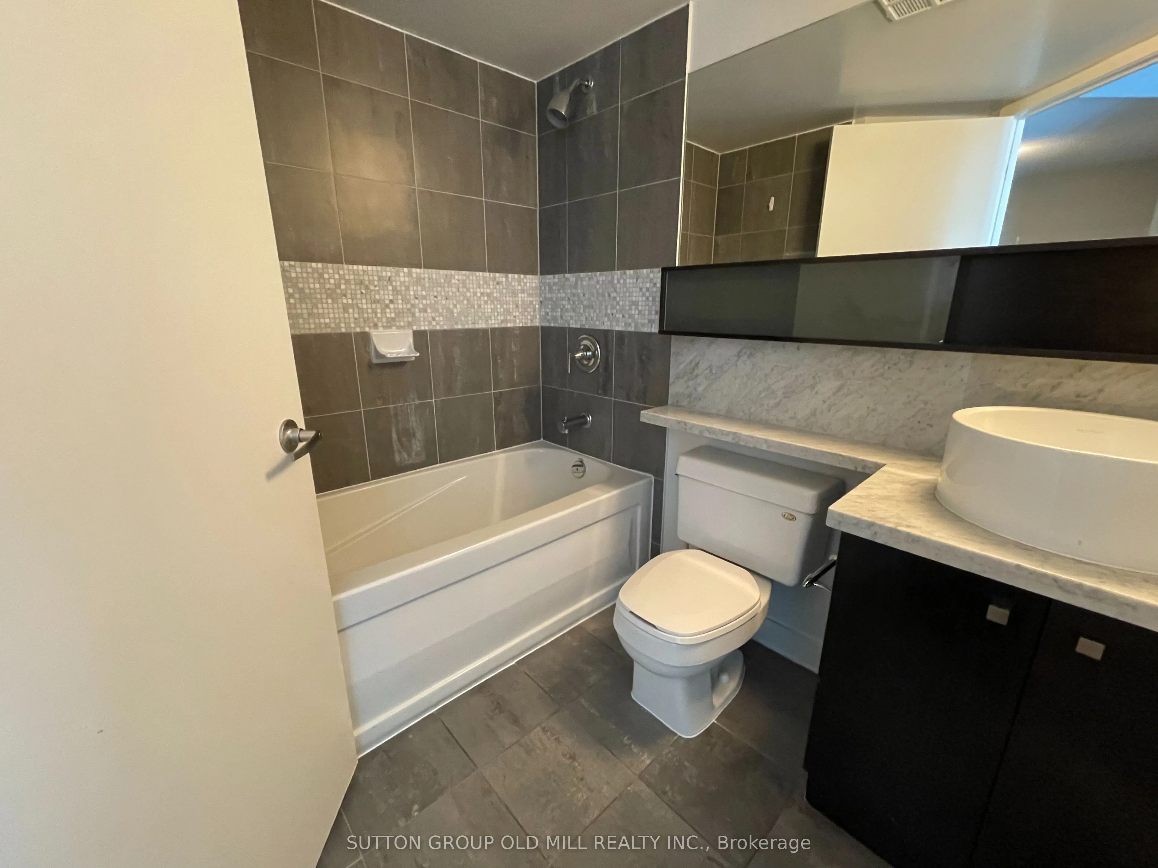 11 Brunel Court, #3610