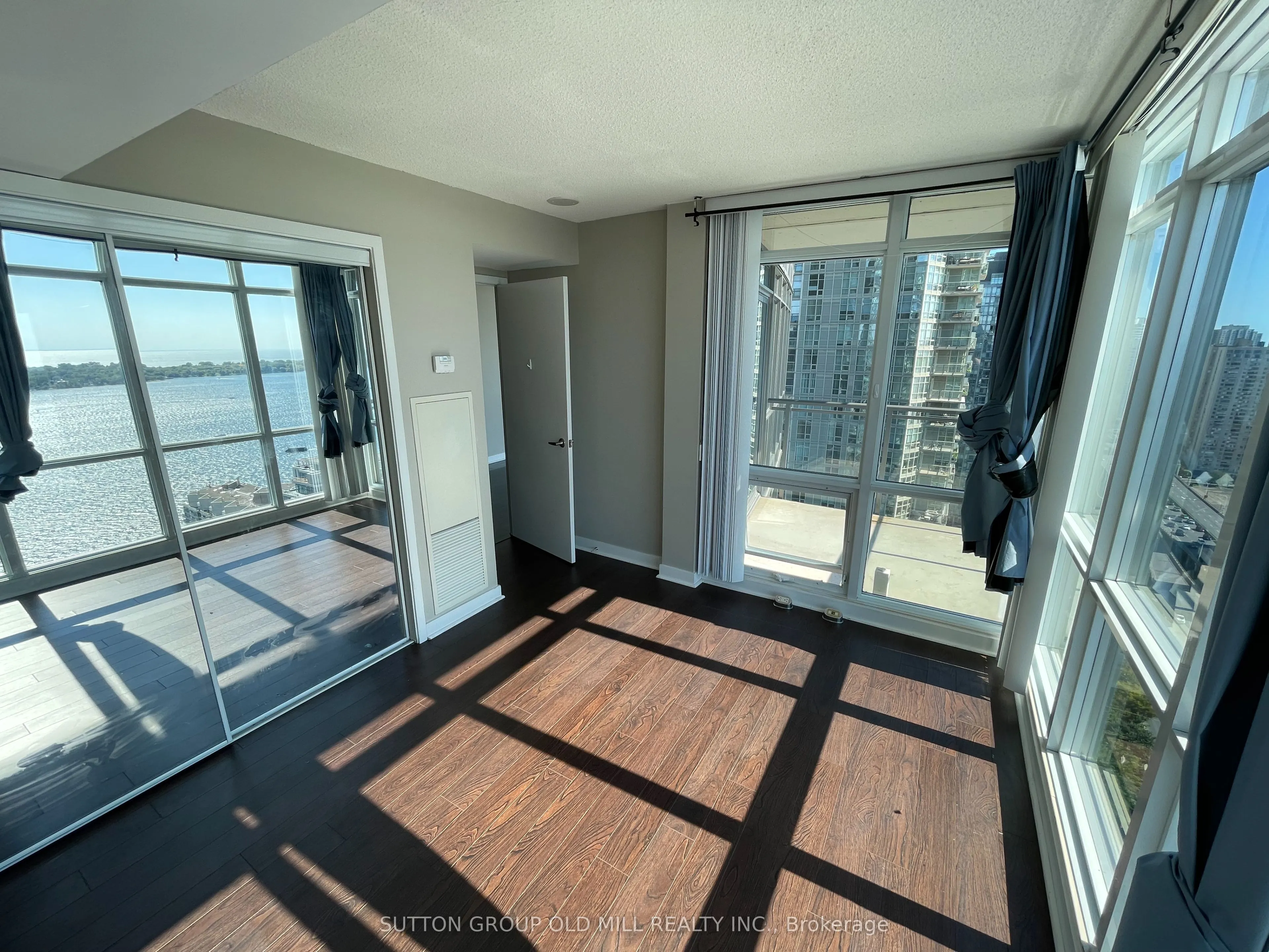 11 Brunel Court, #3610