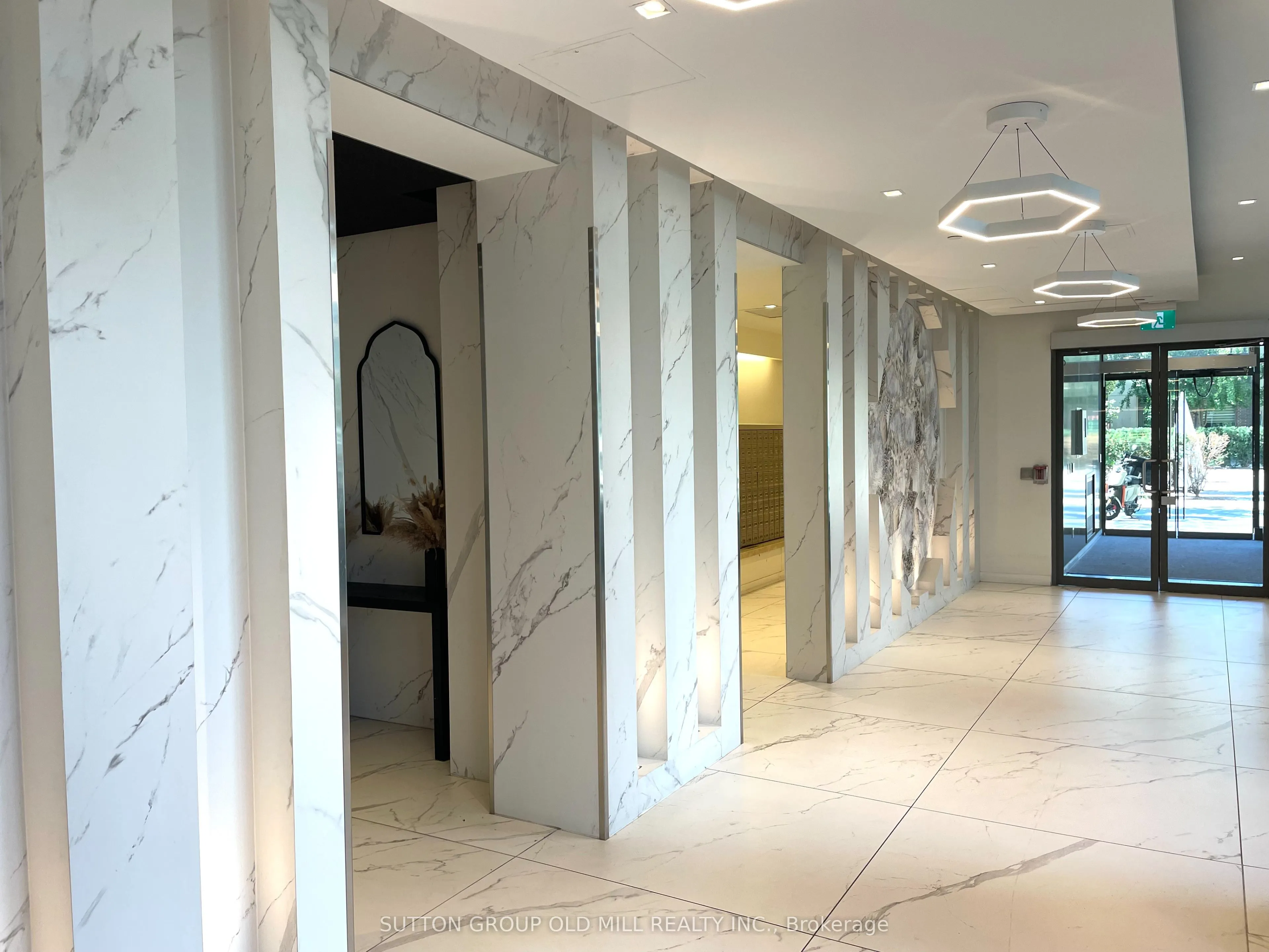11 Brunel Court, #3610