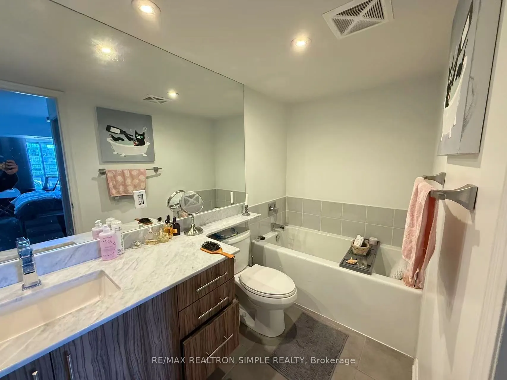 85 East Liberty Street, #921