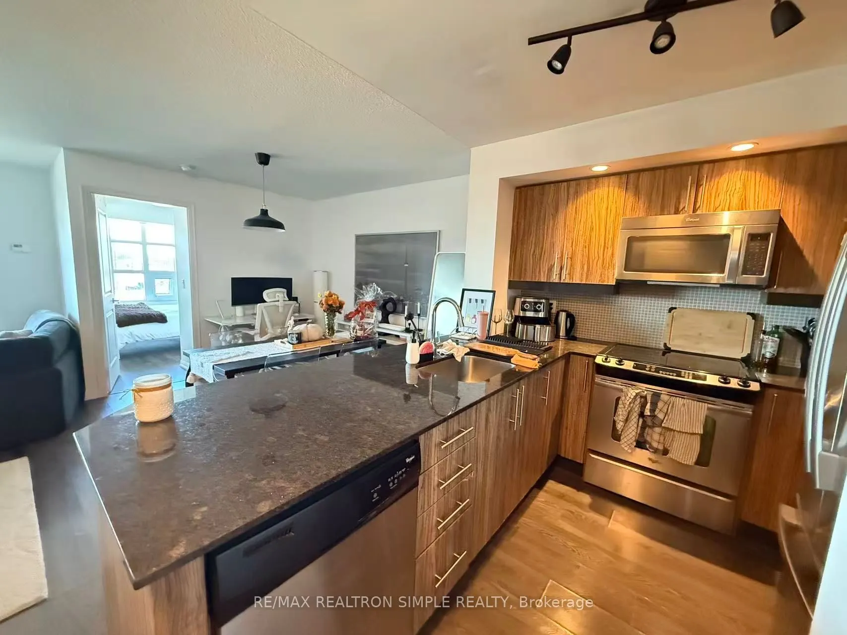 85 East Liberty Street, #921
