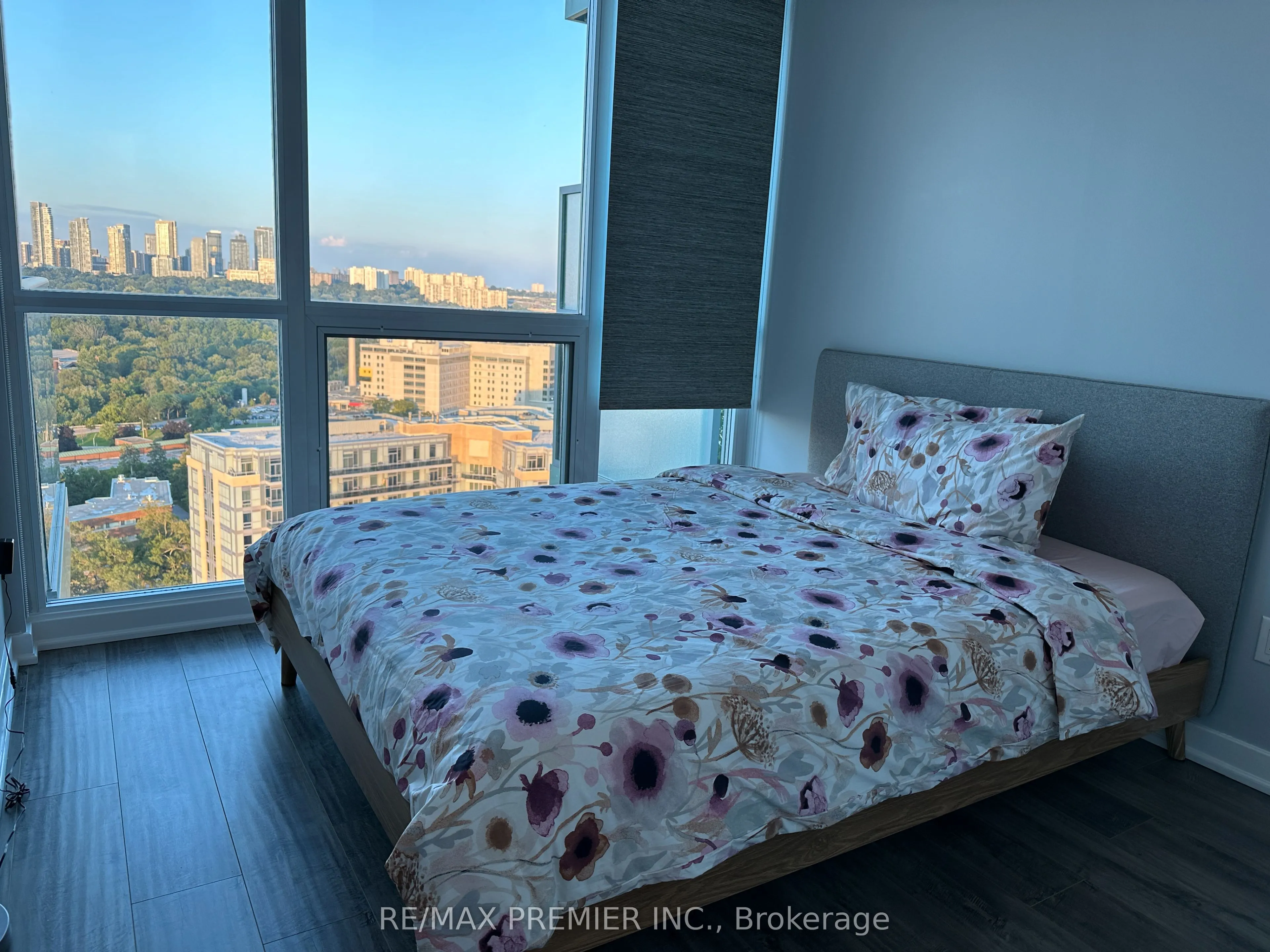 33 Singer Court, #2202
