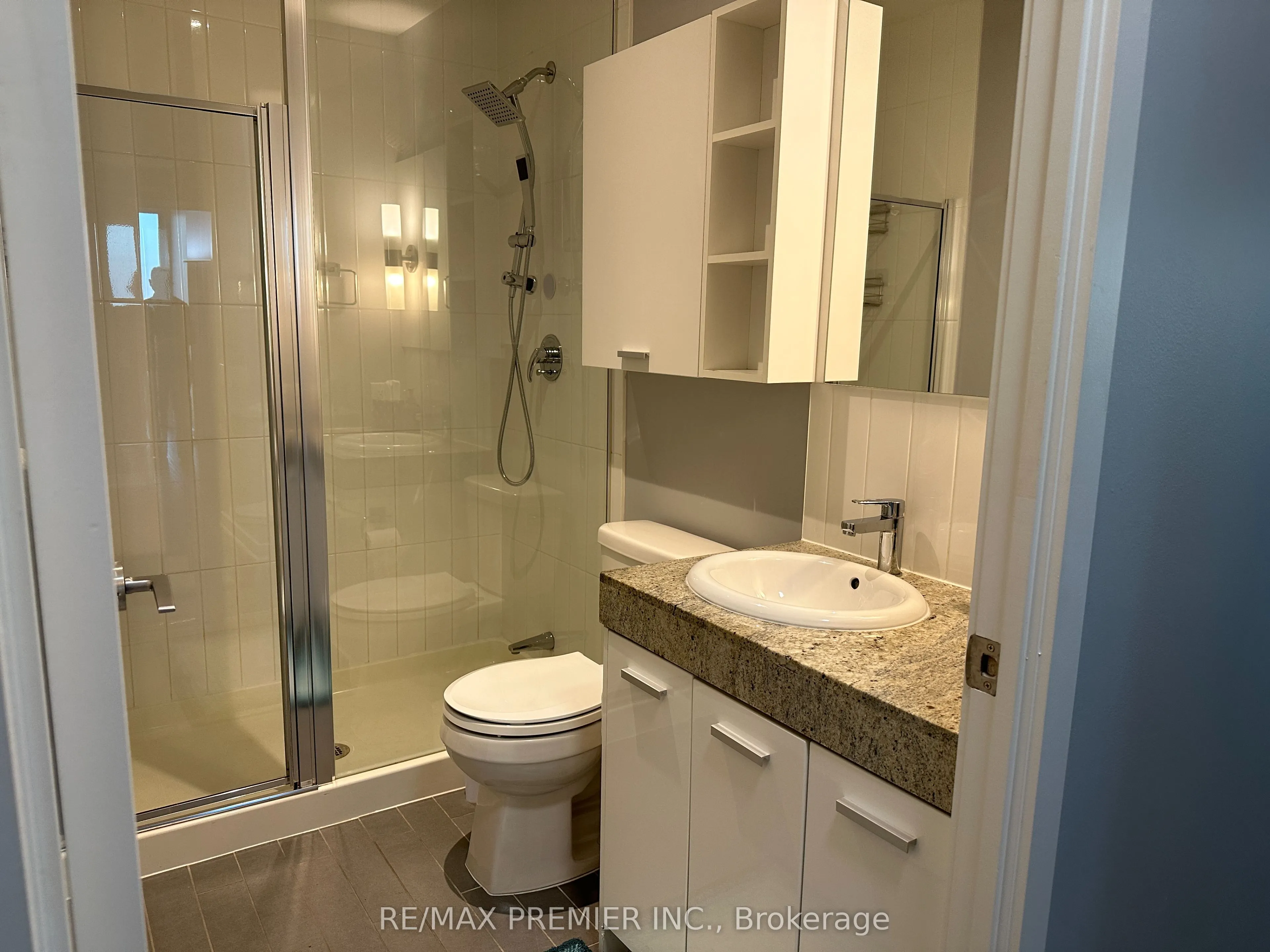 33 Singer Court, #2202