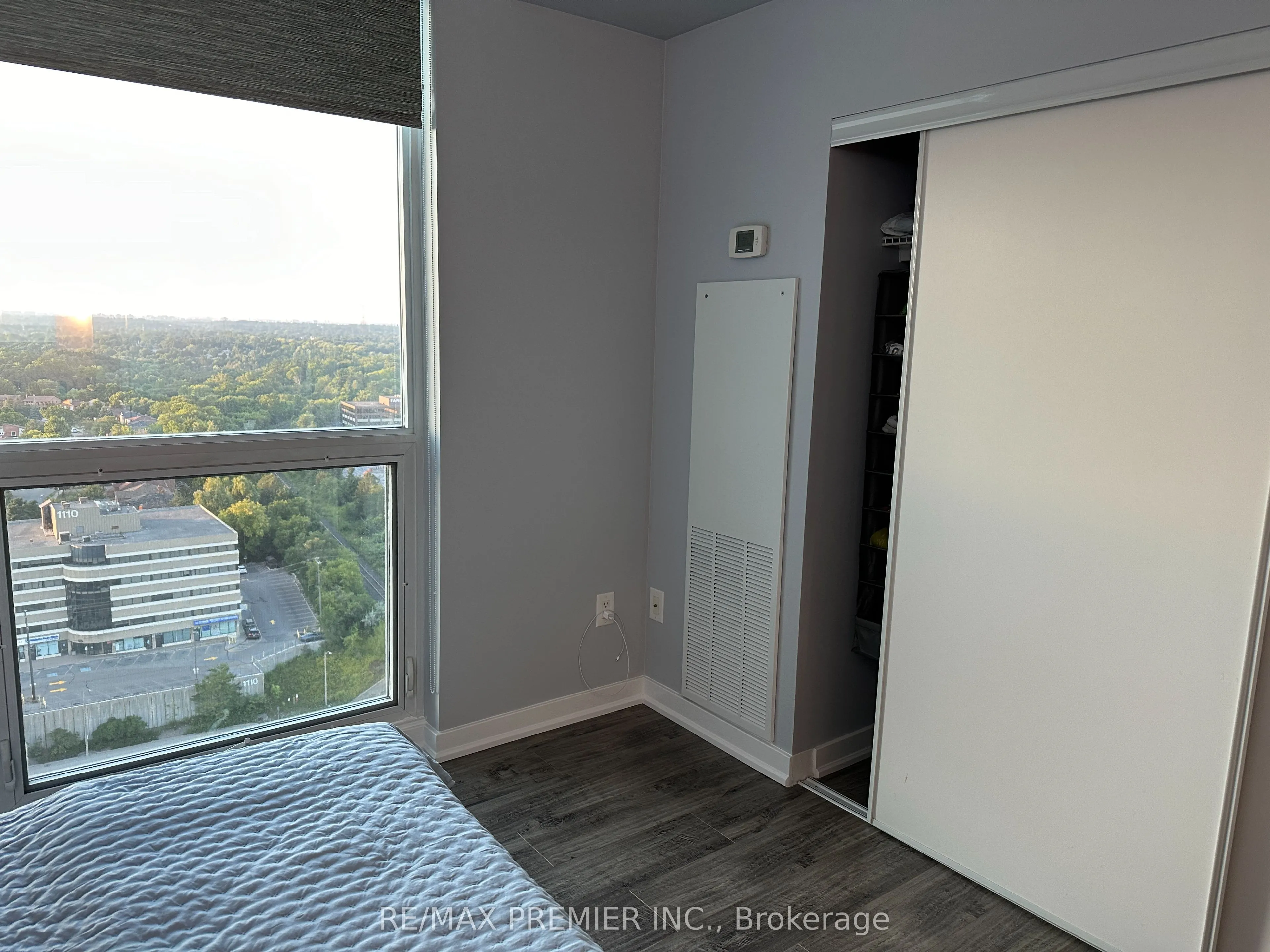 33 Singer Court, #2202