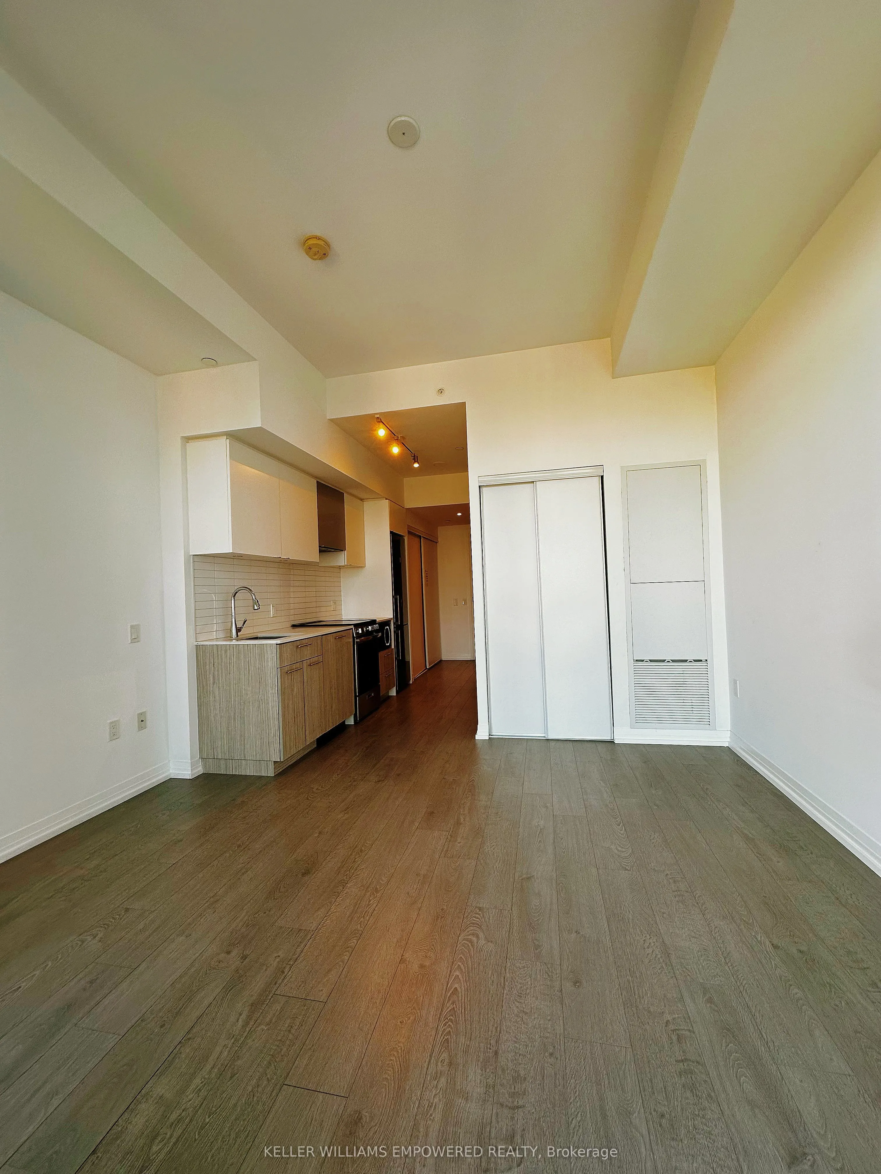 251 Jarvis Street, #1902