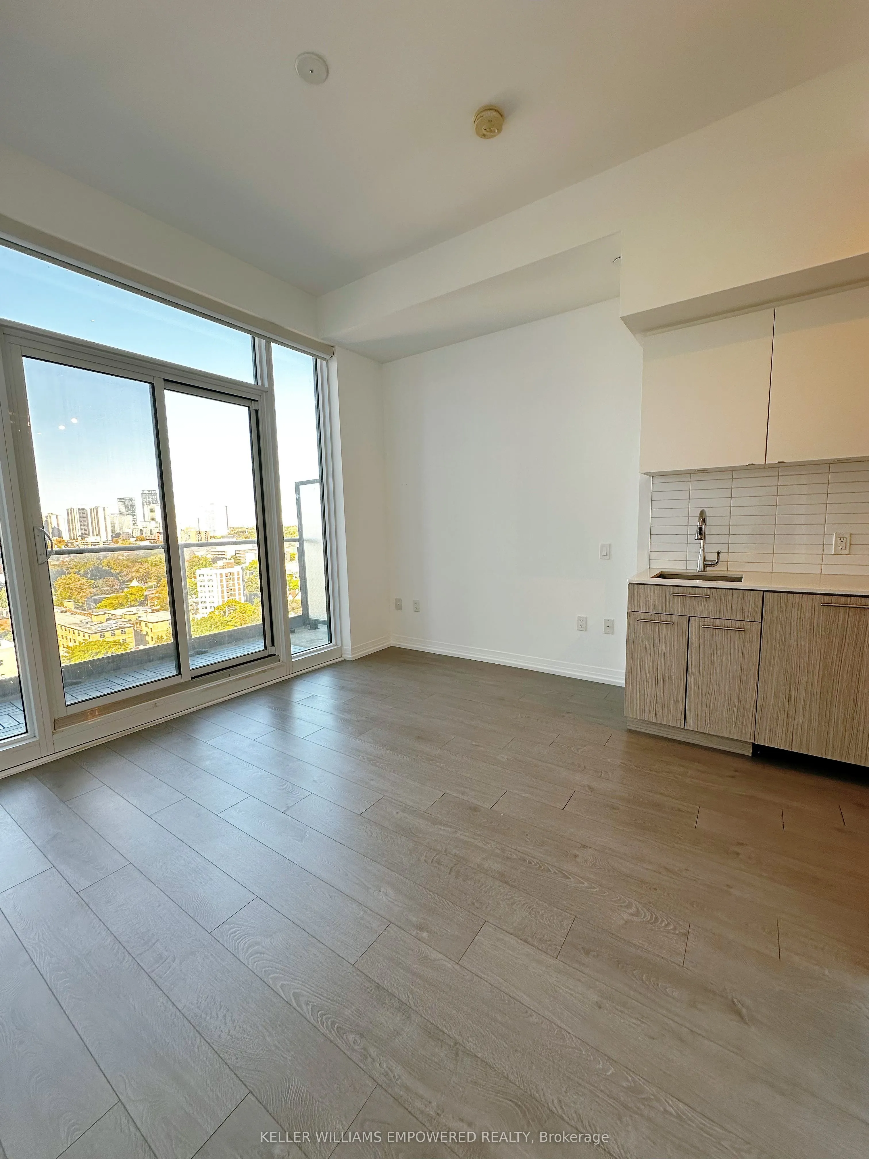 251 Jarvis Street, #1902