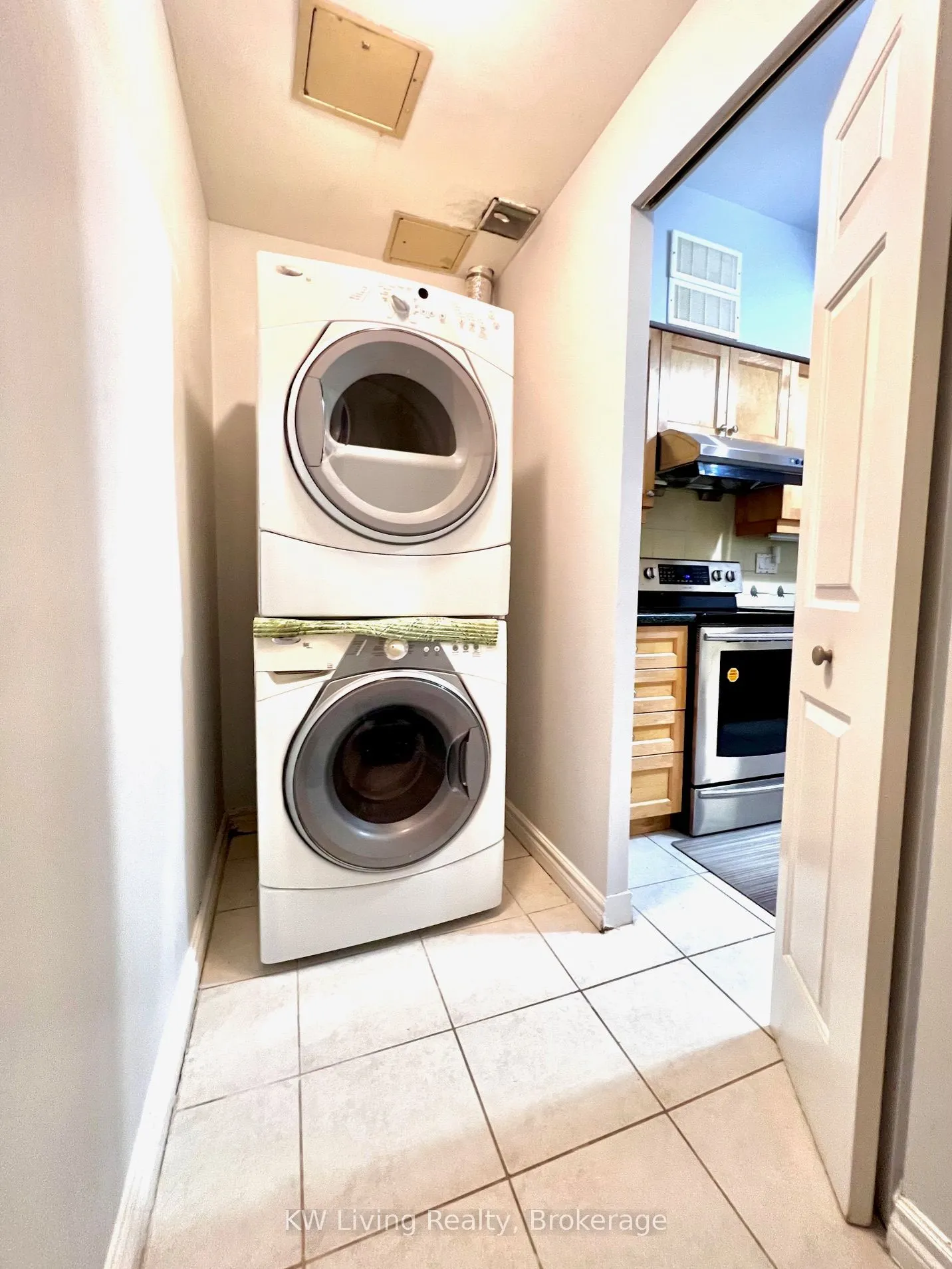 30 Greenfield Avenue, #PH10