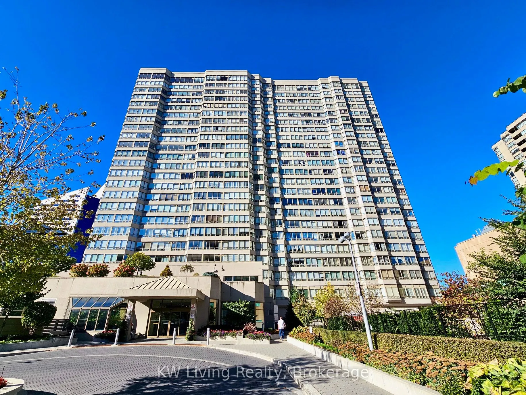 30 Greenfield Avenue, #PH10
