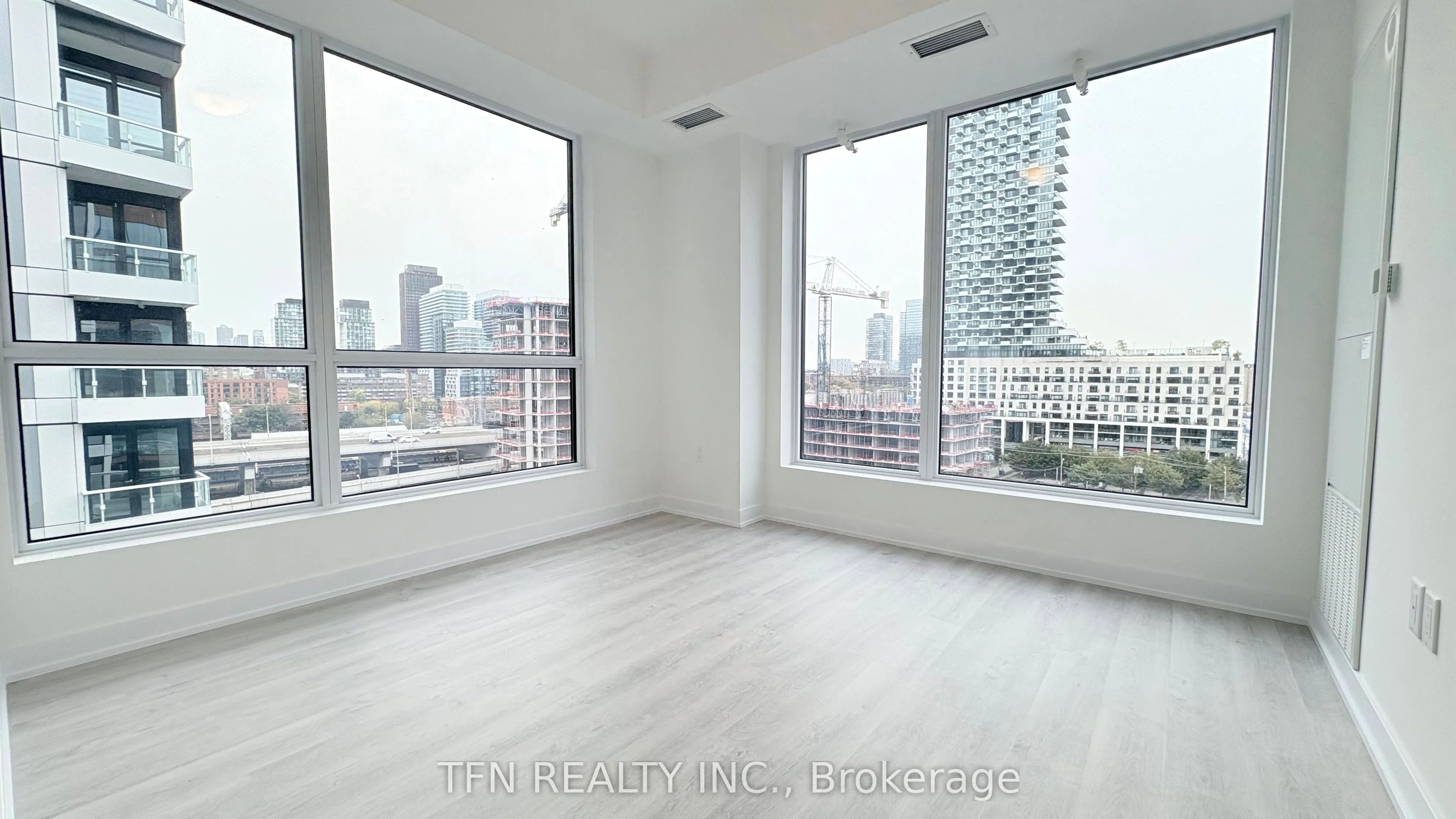 15 Richardson Street, #917