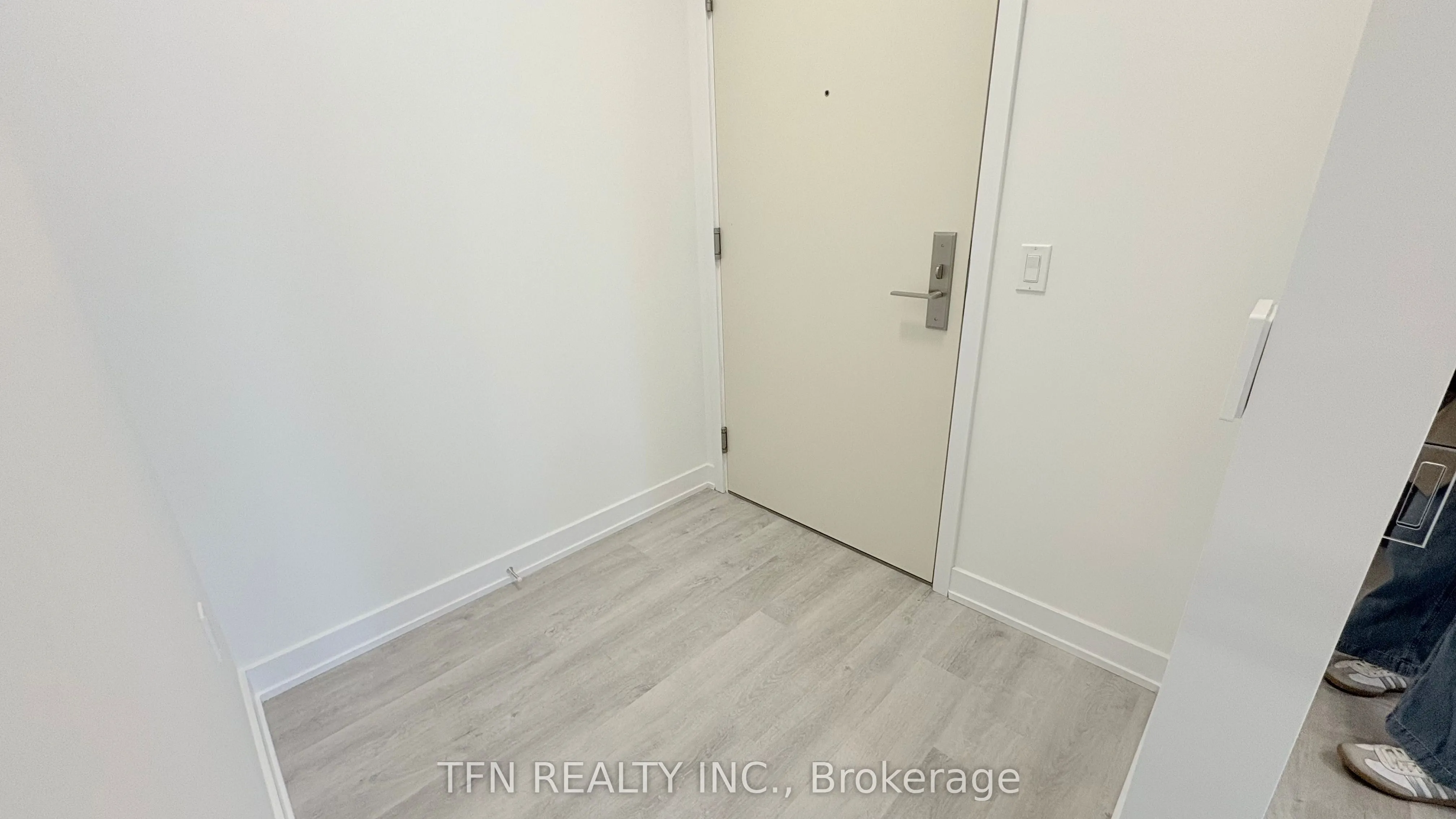 15 Richardson Street, #917