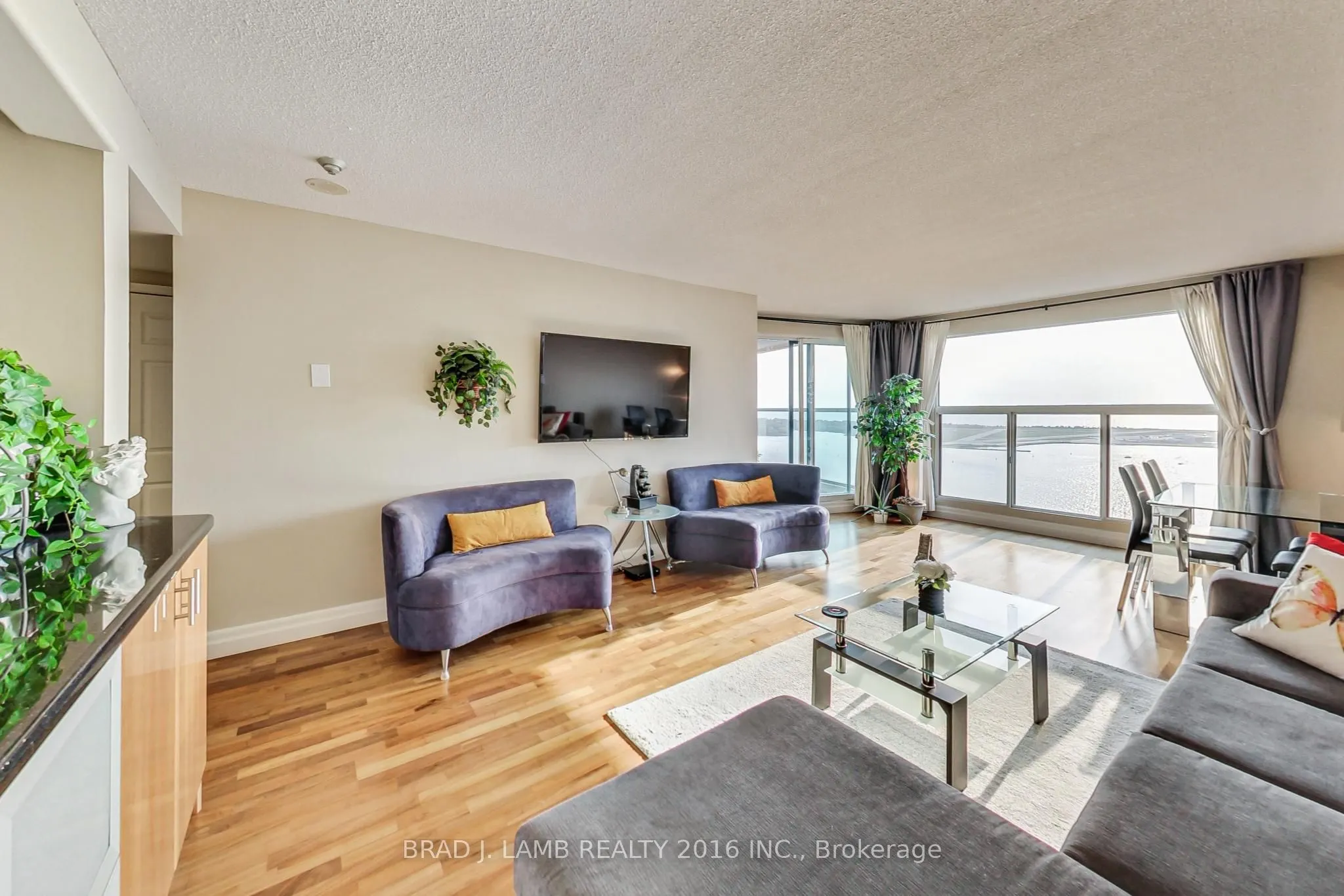 99 Harbour Square, #2911