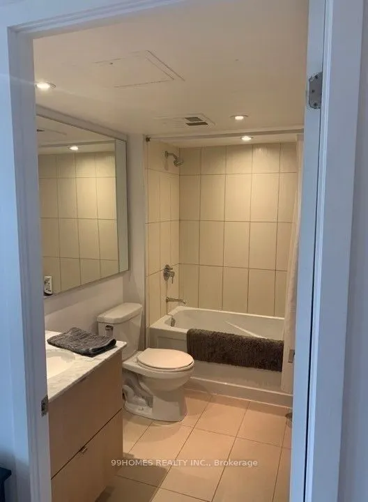 170 Fort York Boulevard, #513