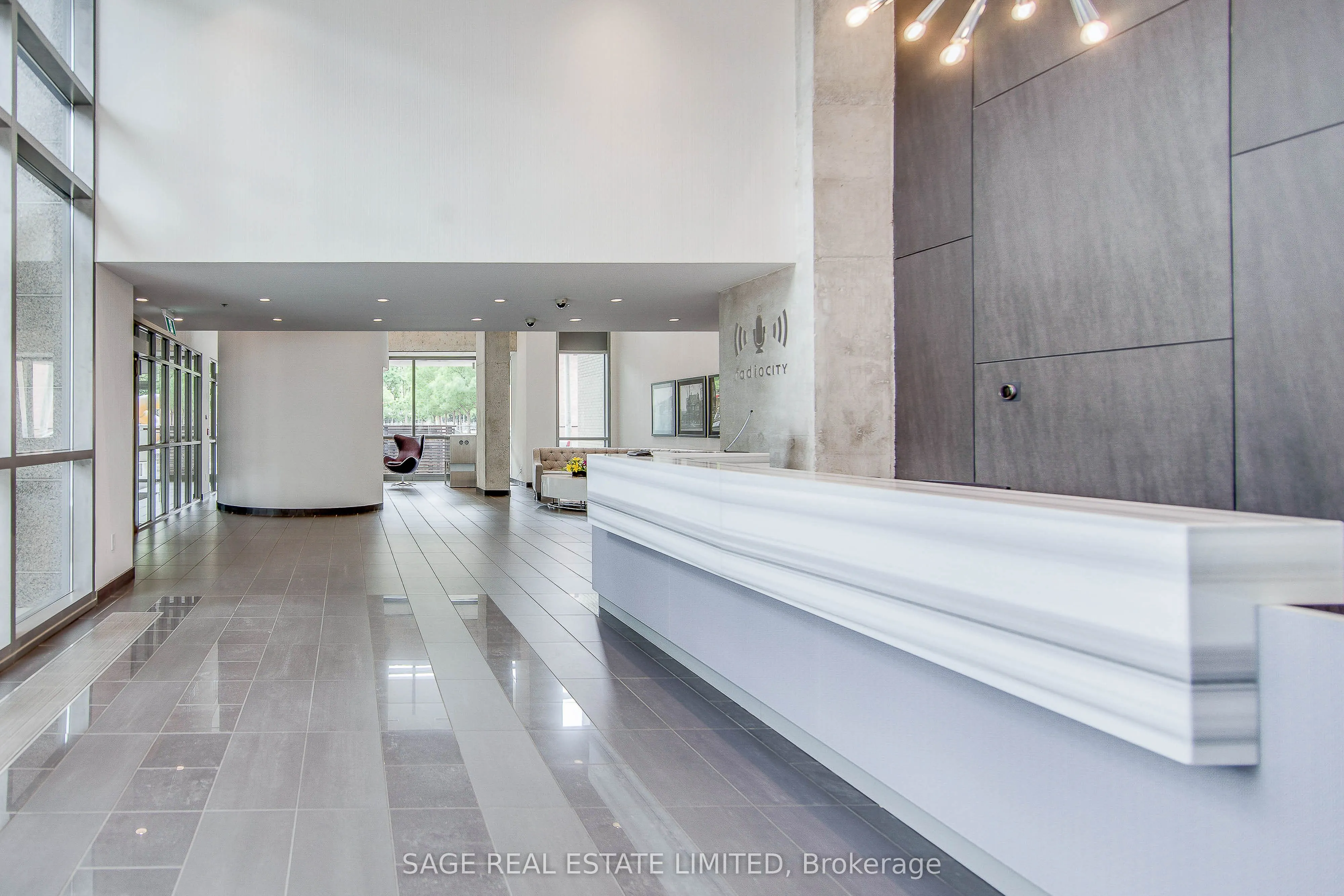 281 Mutual Street, #2107