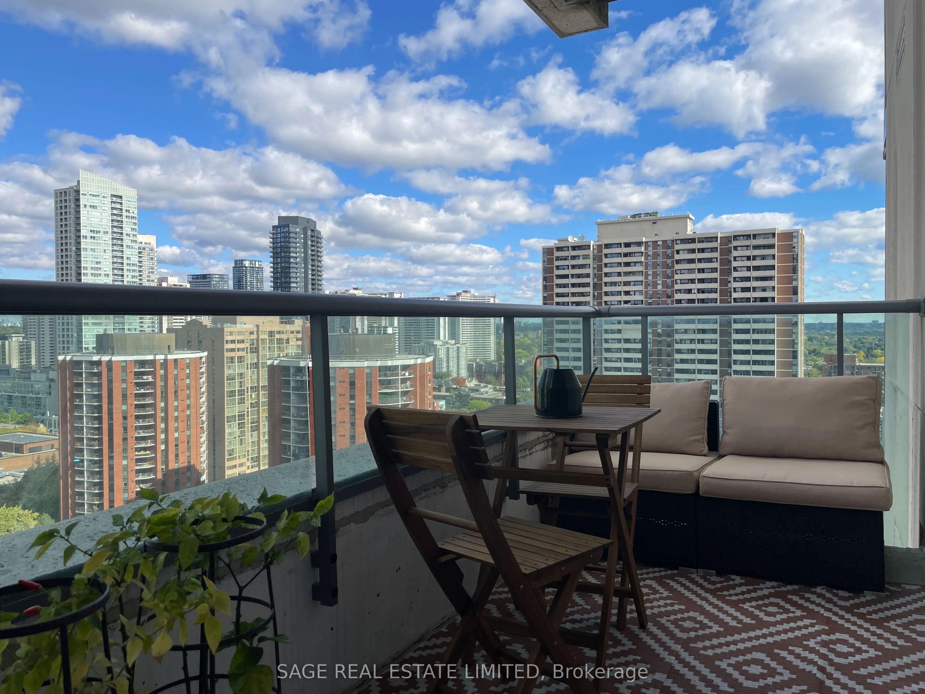 281 Mutual Street, #2107