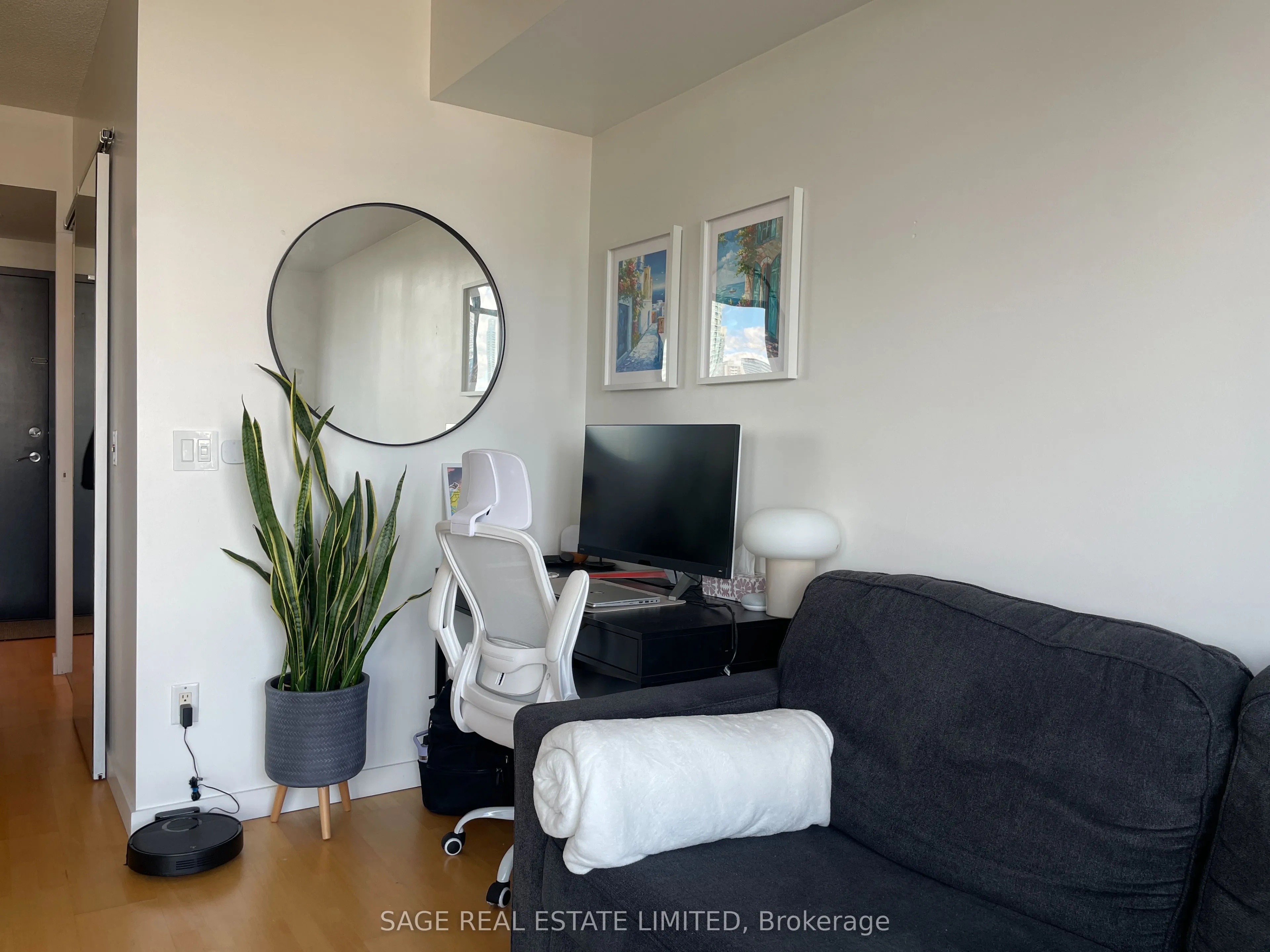 281 Mutual Street, #2107