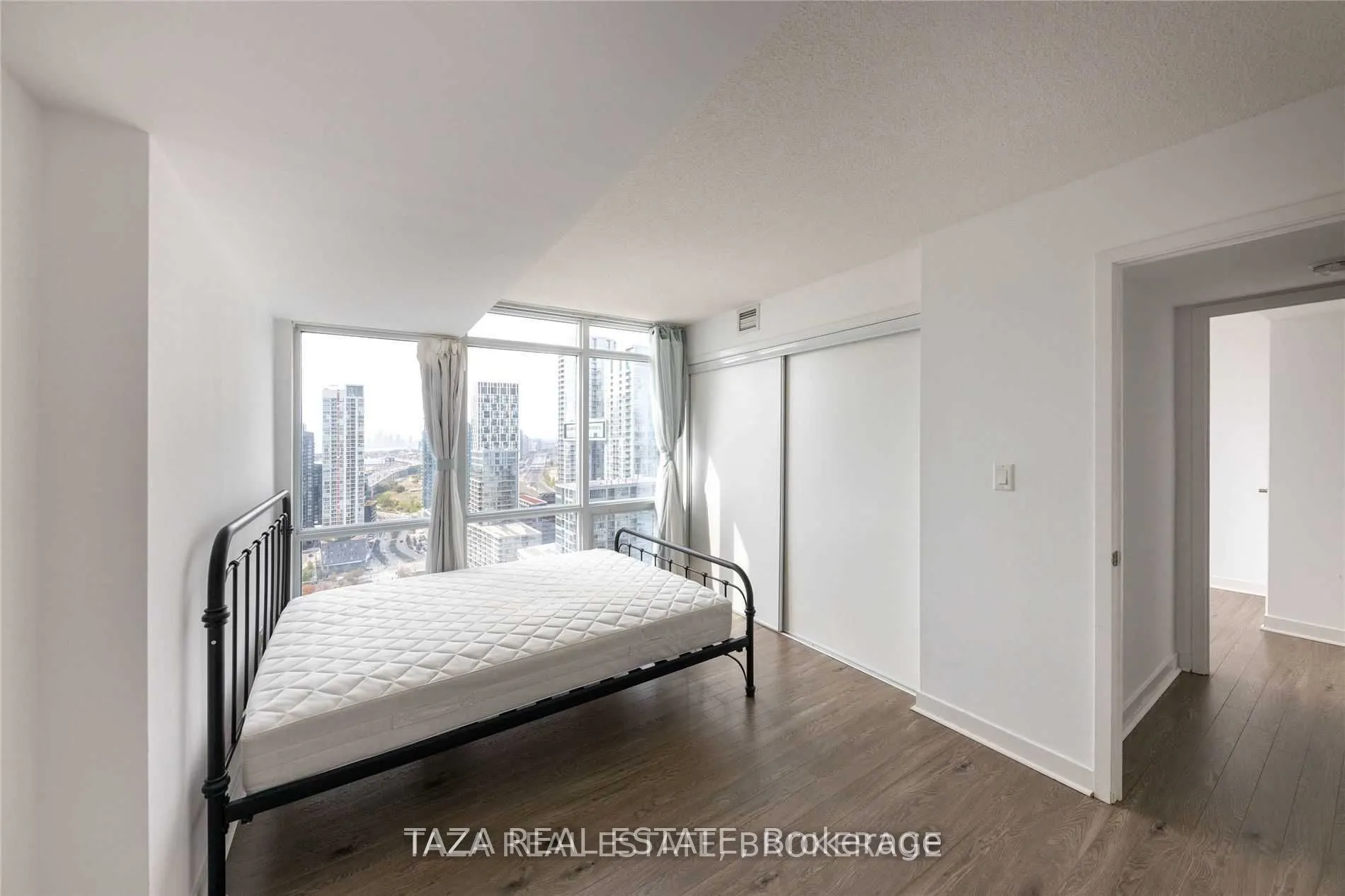 15 Fort York Boulevard N, #3503