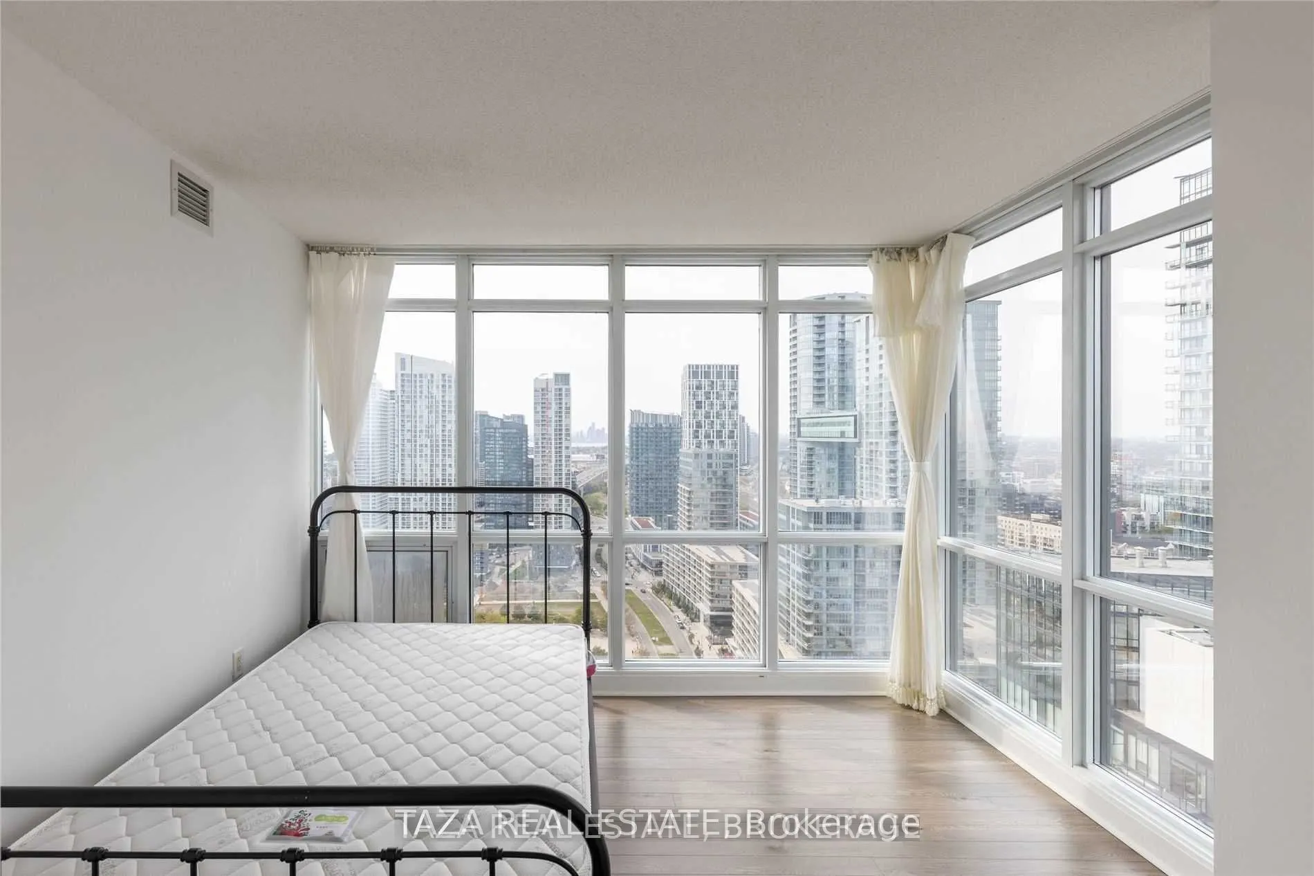 15 Fort York Boulevard N, #3503