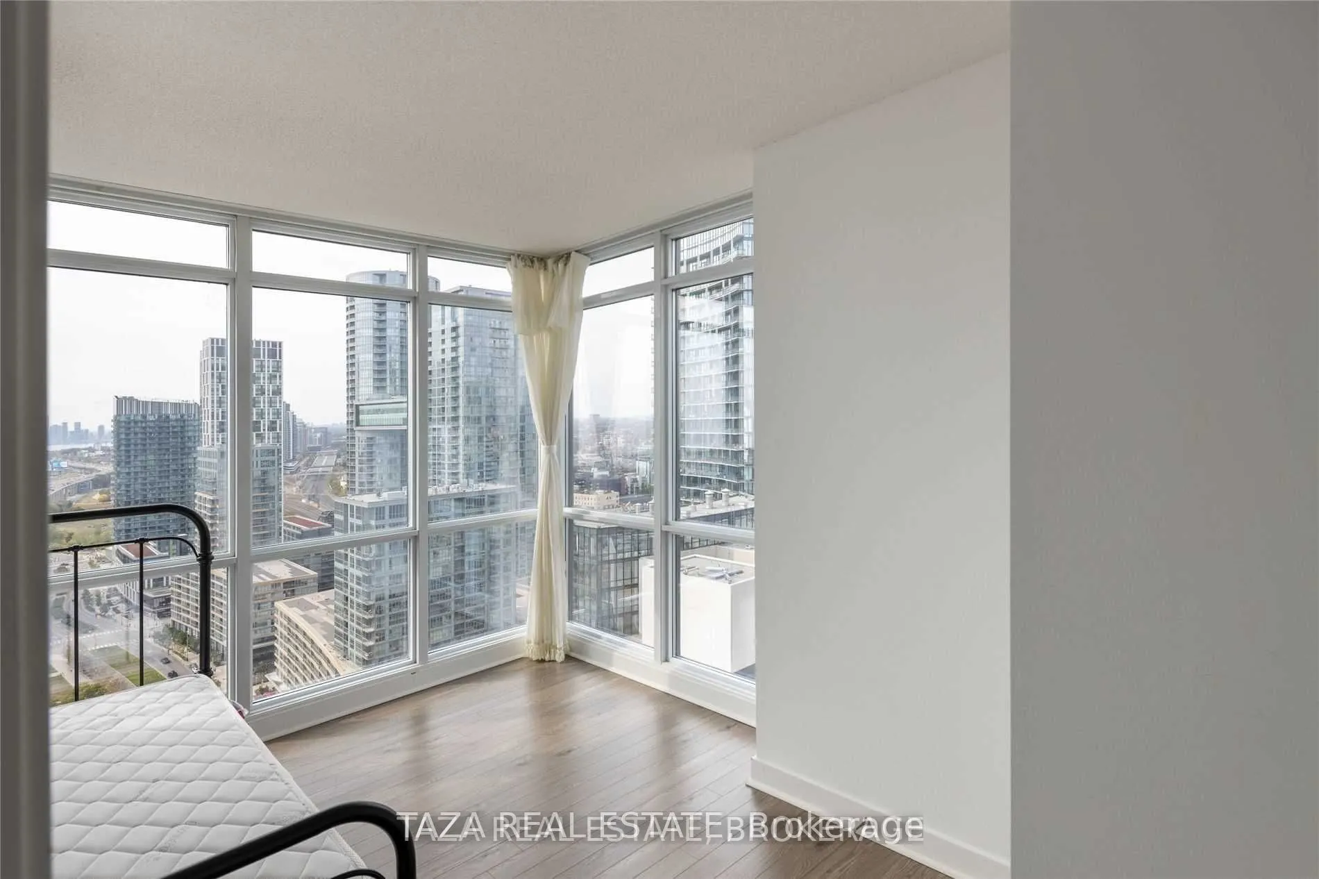 15 Fort York Boulevard N, #3503