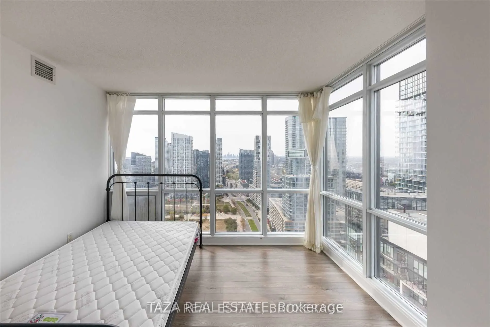15 Fort York Boulevard N, #3503
