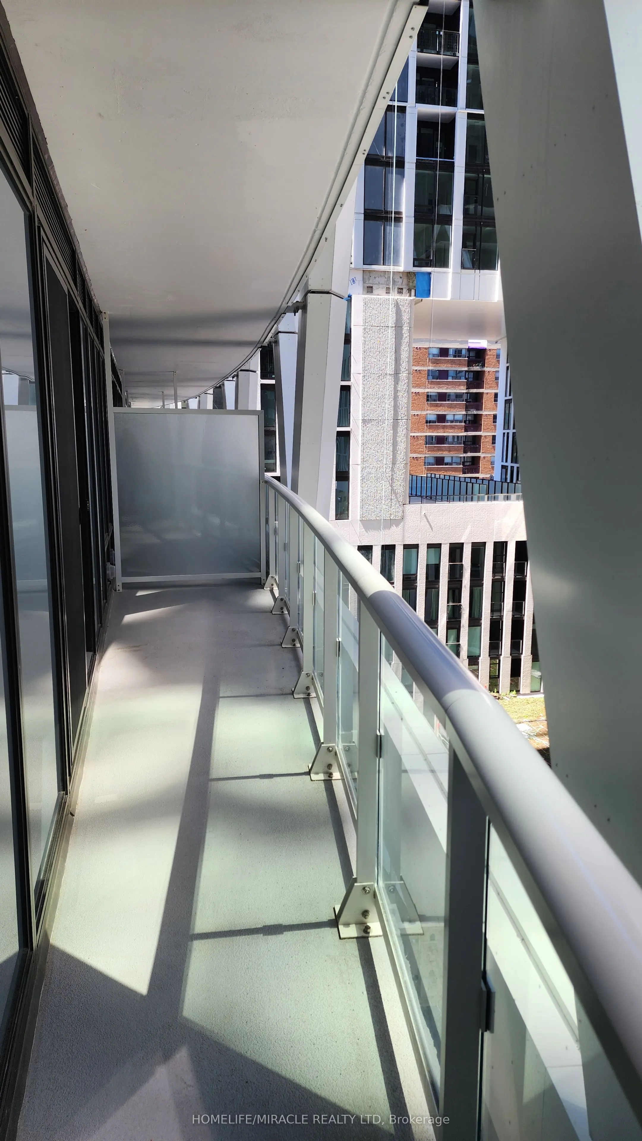 230 Simcoe Street, #724
